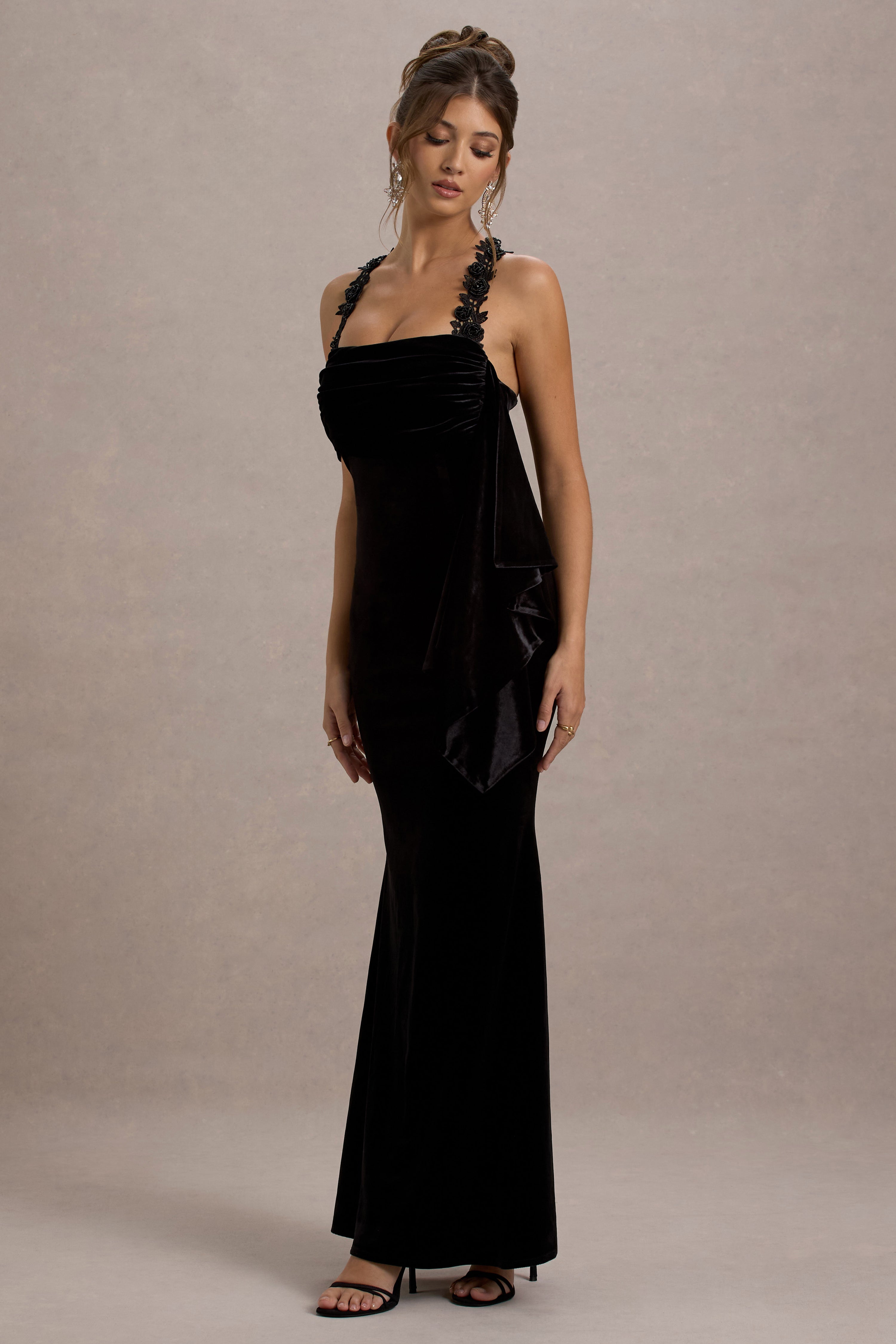 Charlize | Siyah Kadife Halter Yaka Drapeli Maxi Elbise