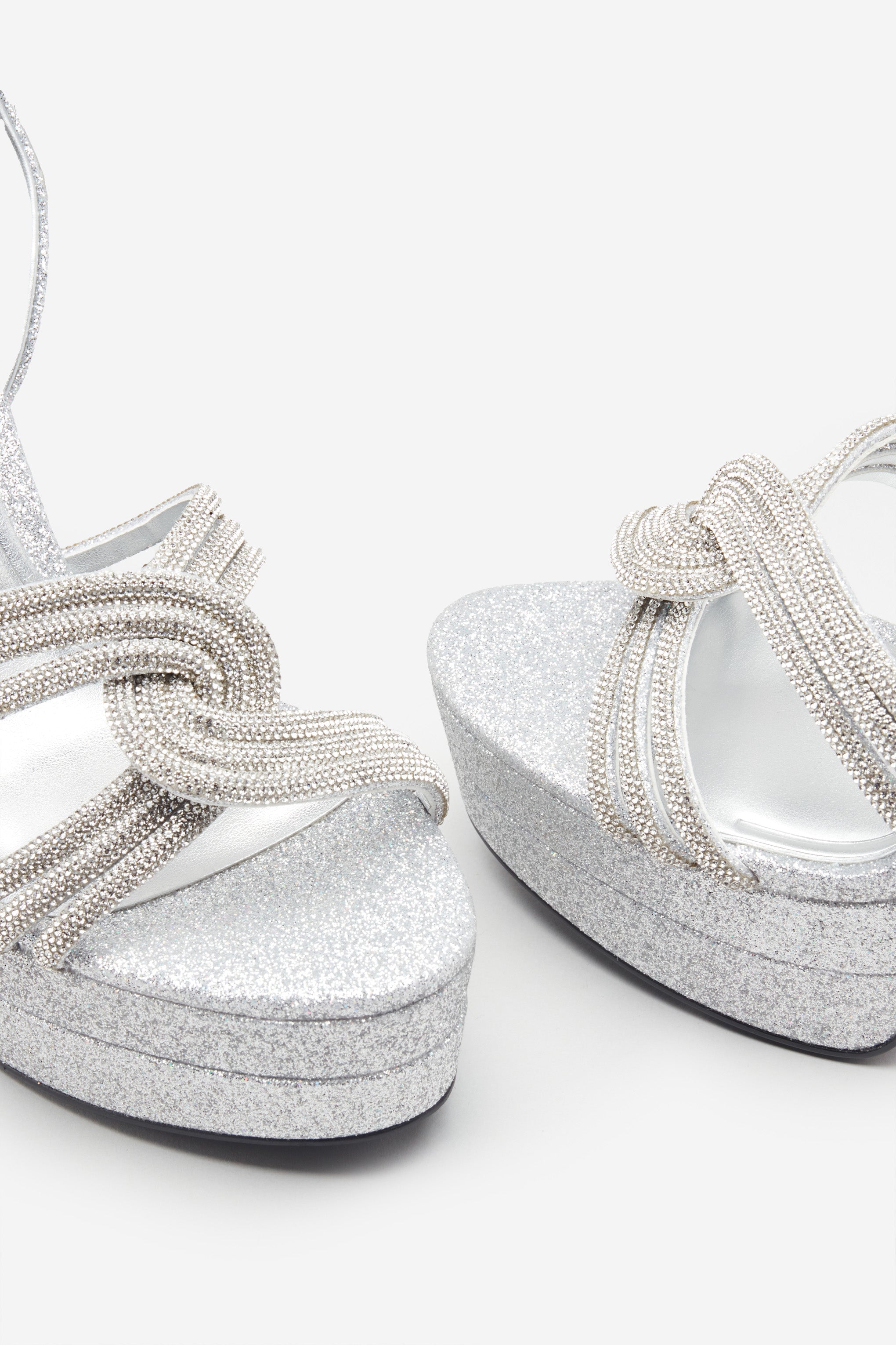 Bebek Draması | Gümüş Parıltılı Diamante Askılı Platform Topuklar