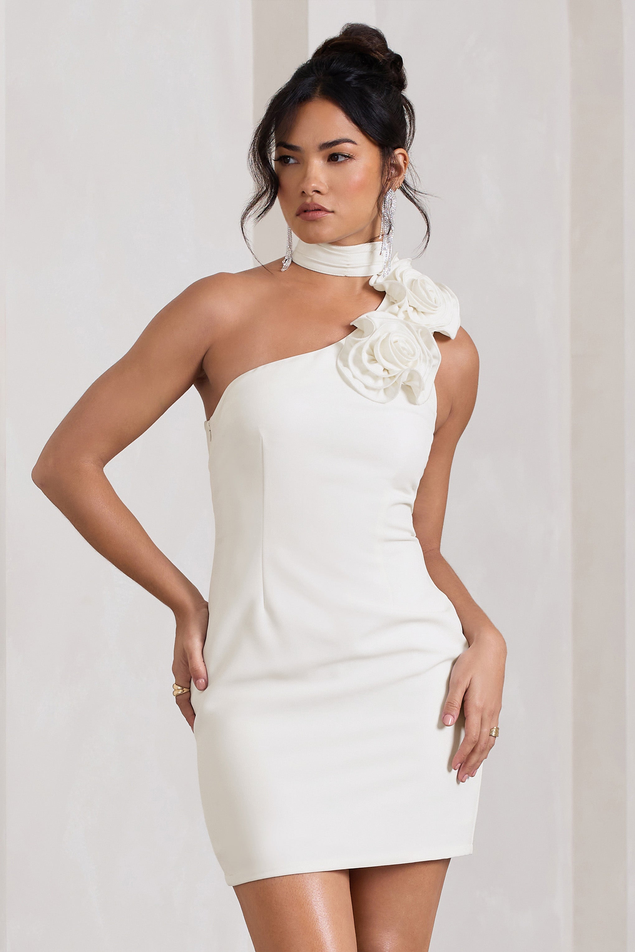 Parti | Volanlı Choker ile Beyaz Mini Elbise
