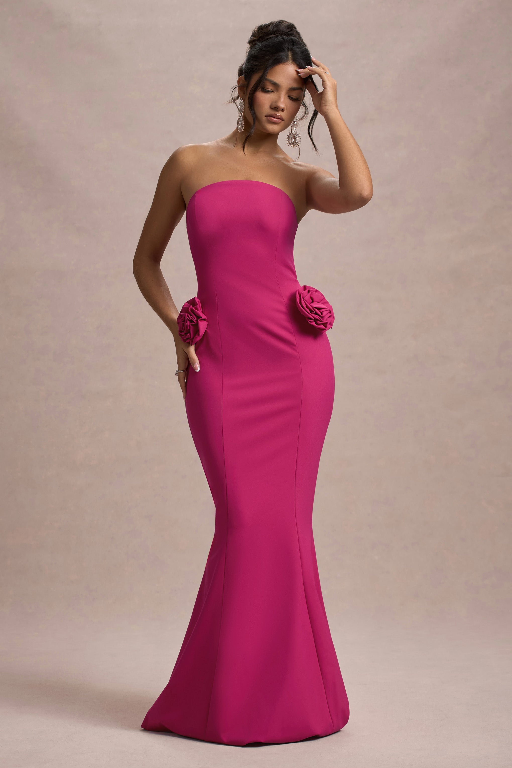 En İyisi | Koyu Pembe Askısız Fishtail Maxi Elbise Korsajlarla