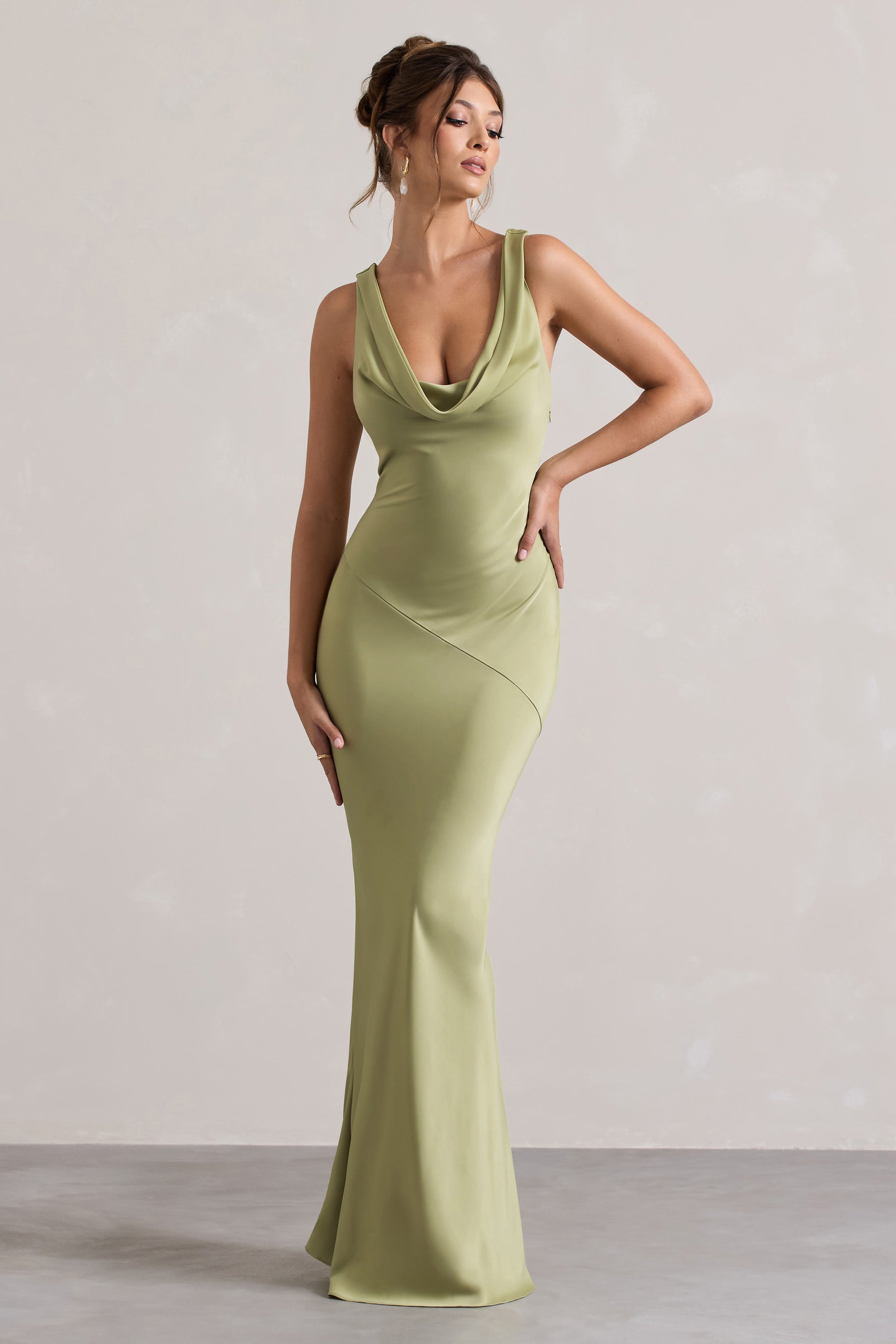 Alesso | Açık Zeytin Saten Cowl-Neck Maxi Elbise