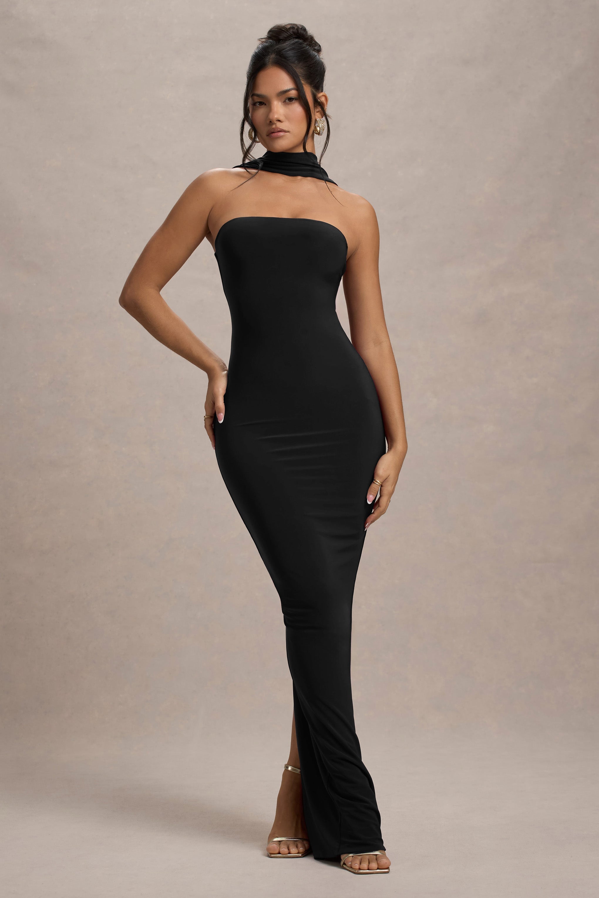 Nobu | Halter Yaka Siyah Maxi Elbise
