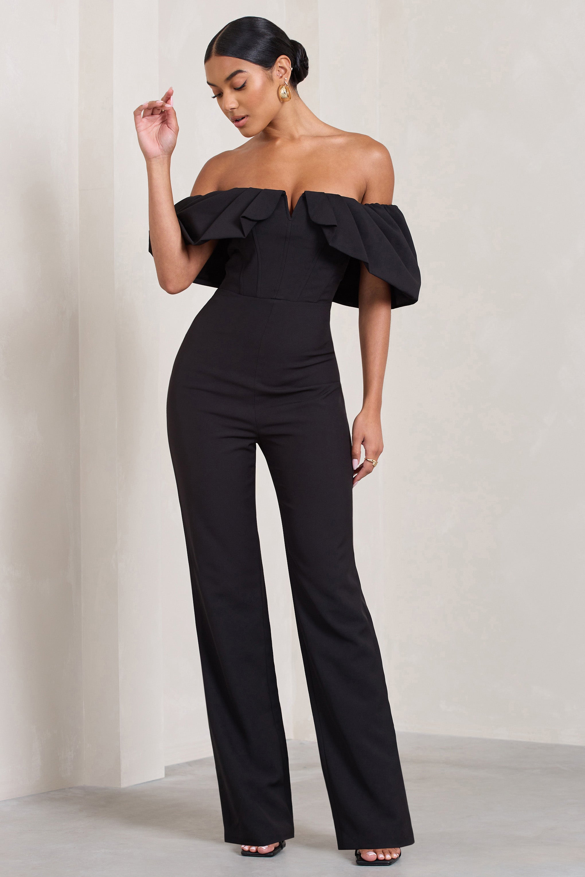 Zaman Her Şeyi Gösterir | Siyah Off The Shoulder Geniş Paça Tulum