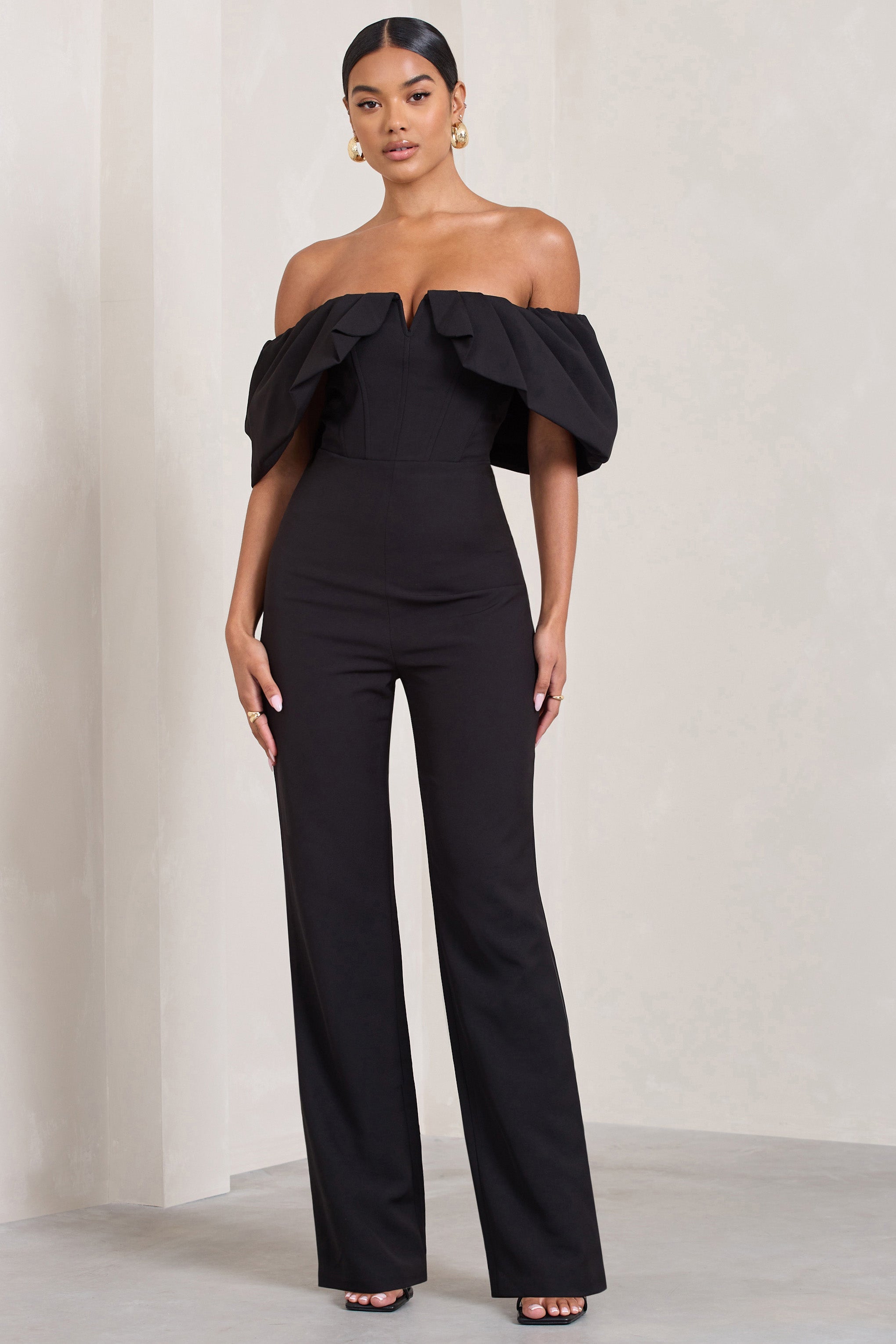 Zaman Her Şeyi Gösterir | Siyah Off The Shoulder Geniş Paça Tulum