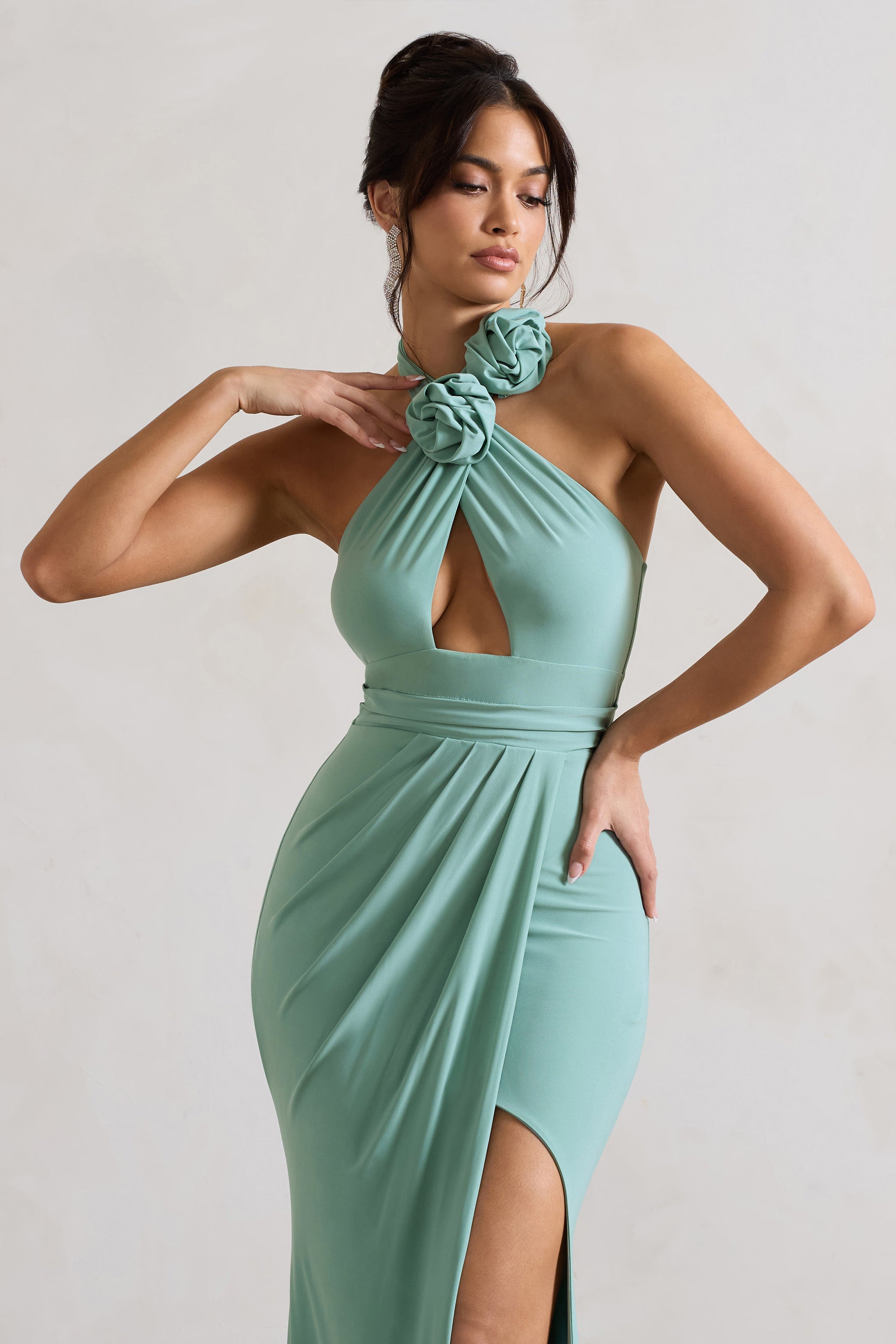 Kira | Çiçekli Sage Halter Yaka Kesik Maxi Elbise