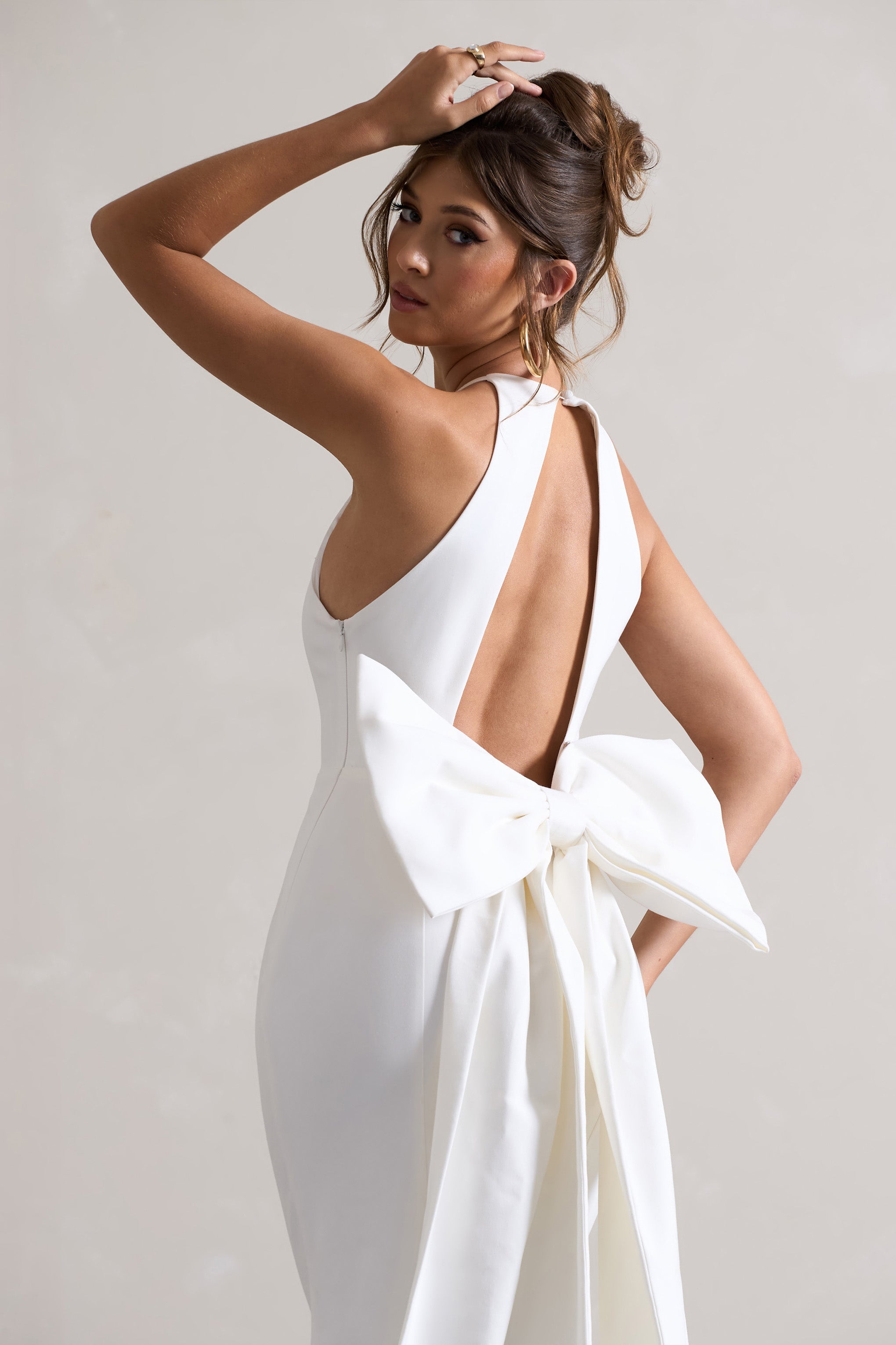 Bestow | Oversized Beyaz Kemerli Beyaz Açık Sırt Maxi Elbise