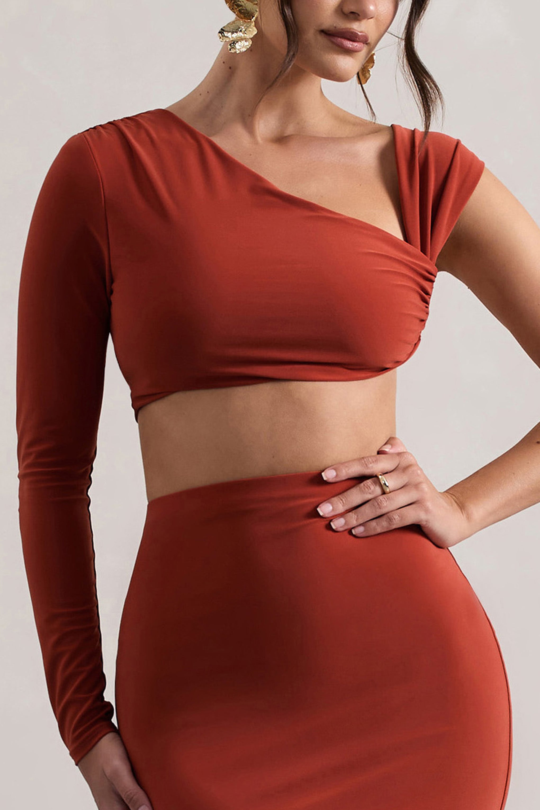 Agalia | Terracotta Fırfırlı Asimetrik Tek Kol Crop Top