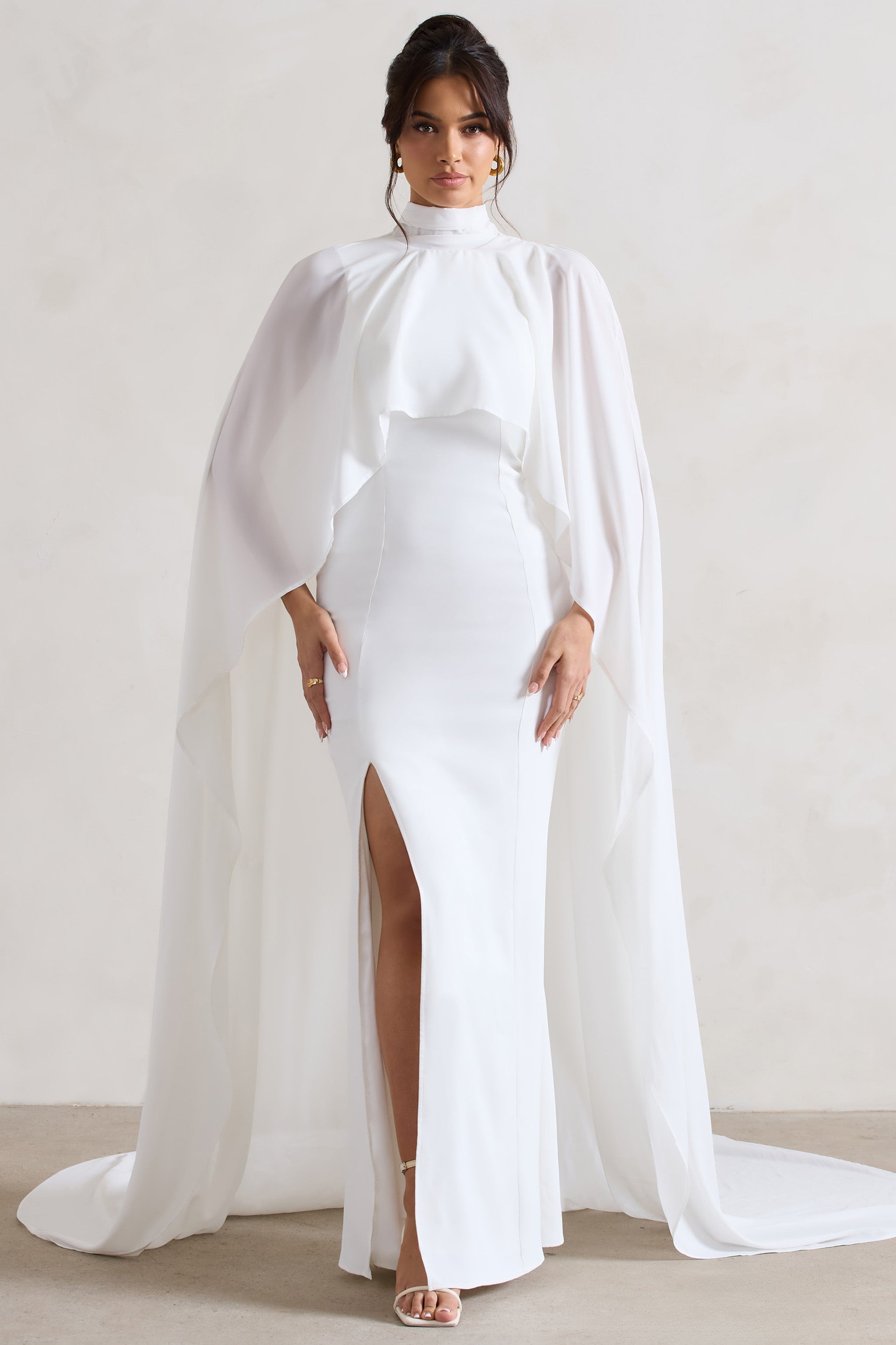 Saint | Şifon Pelerinli Krem Renkli Fishtail Maxi Elbise