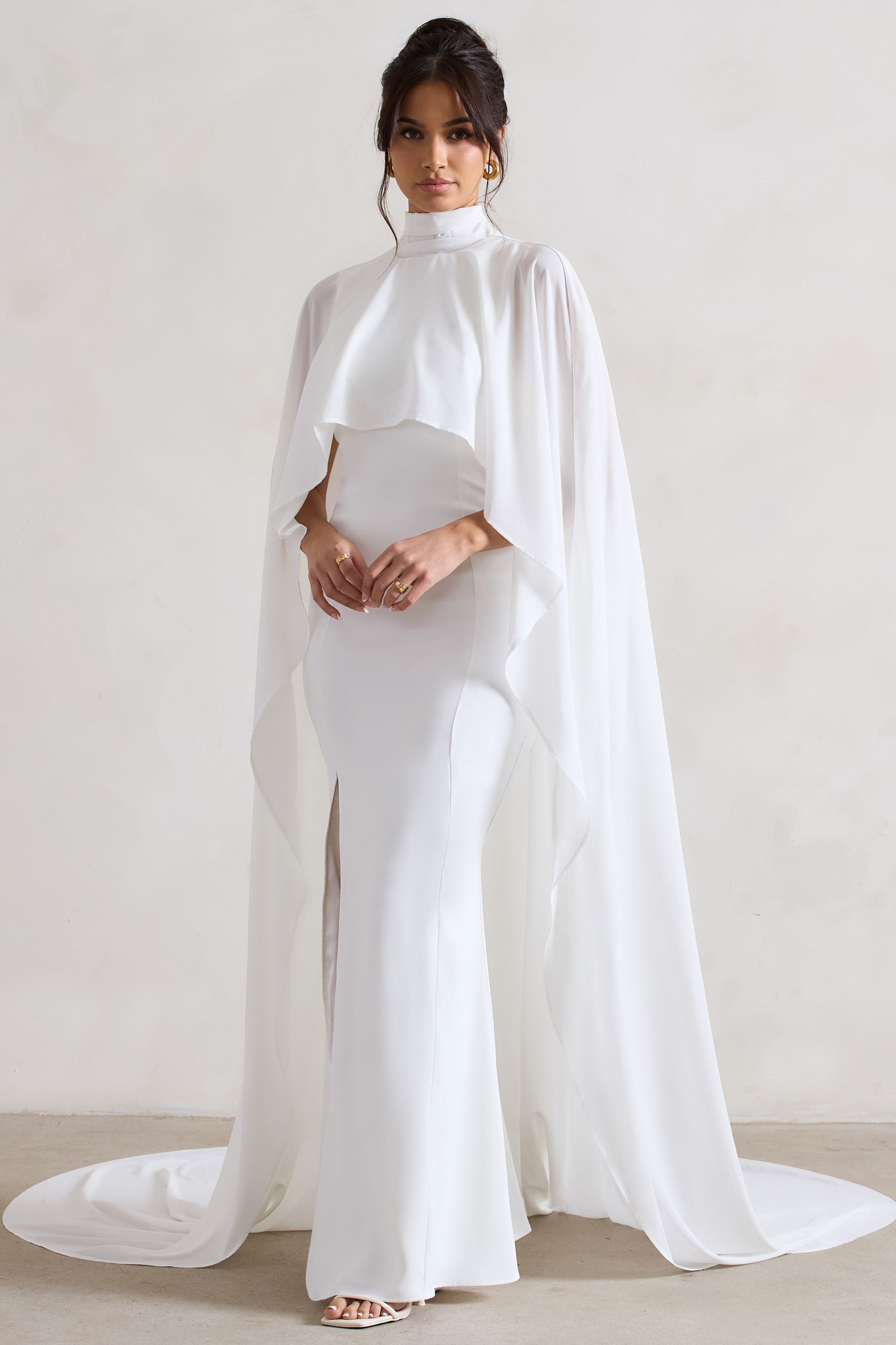Saint | Şifon Pelerinli Krem Renkli Fishtail Maxi Elbise