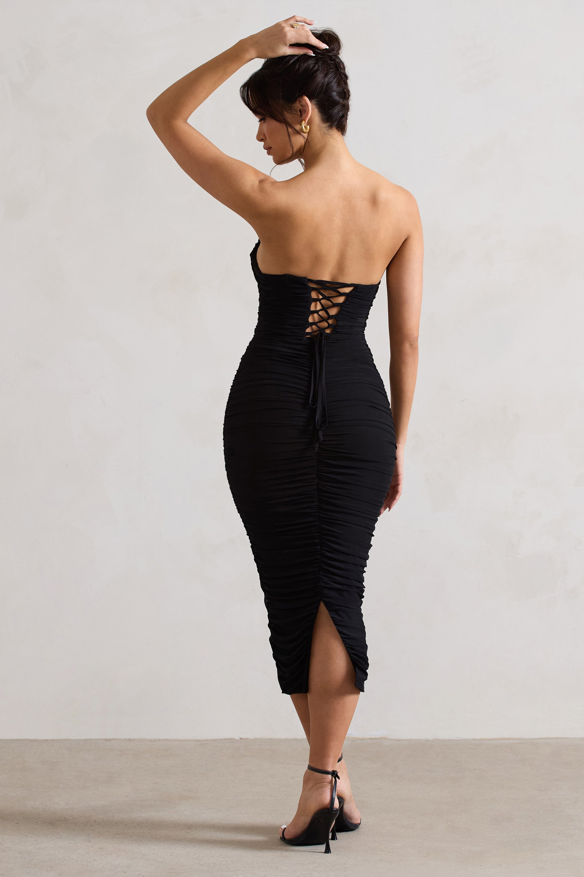 Nylah | Siyah Fırfırlı Korseli Bodycon Midi Elbise