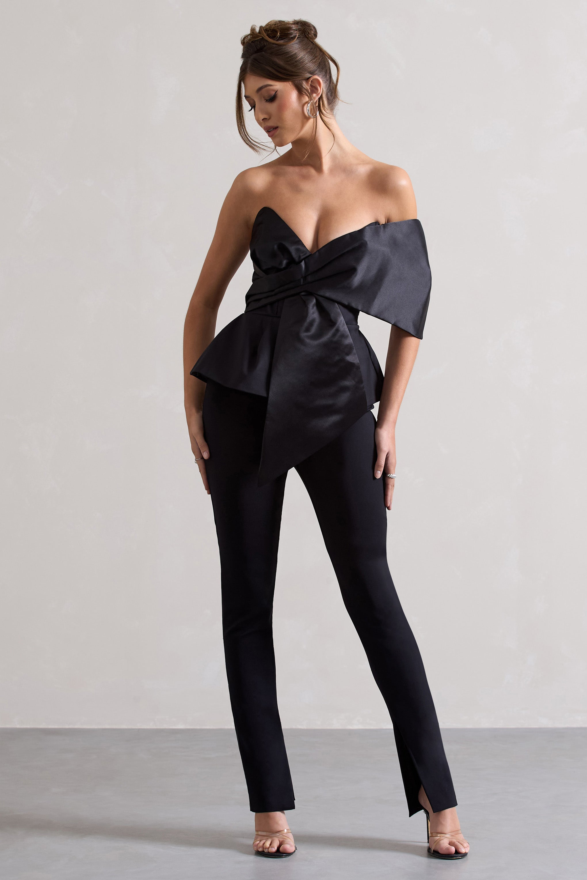 Mayfair | Peplum Etekli Siyah Asimetrik Bardot Bluz