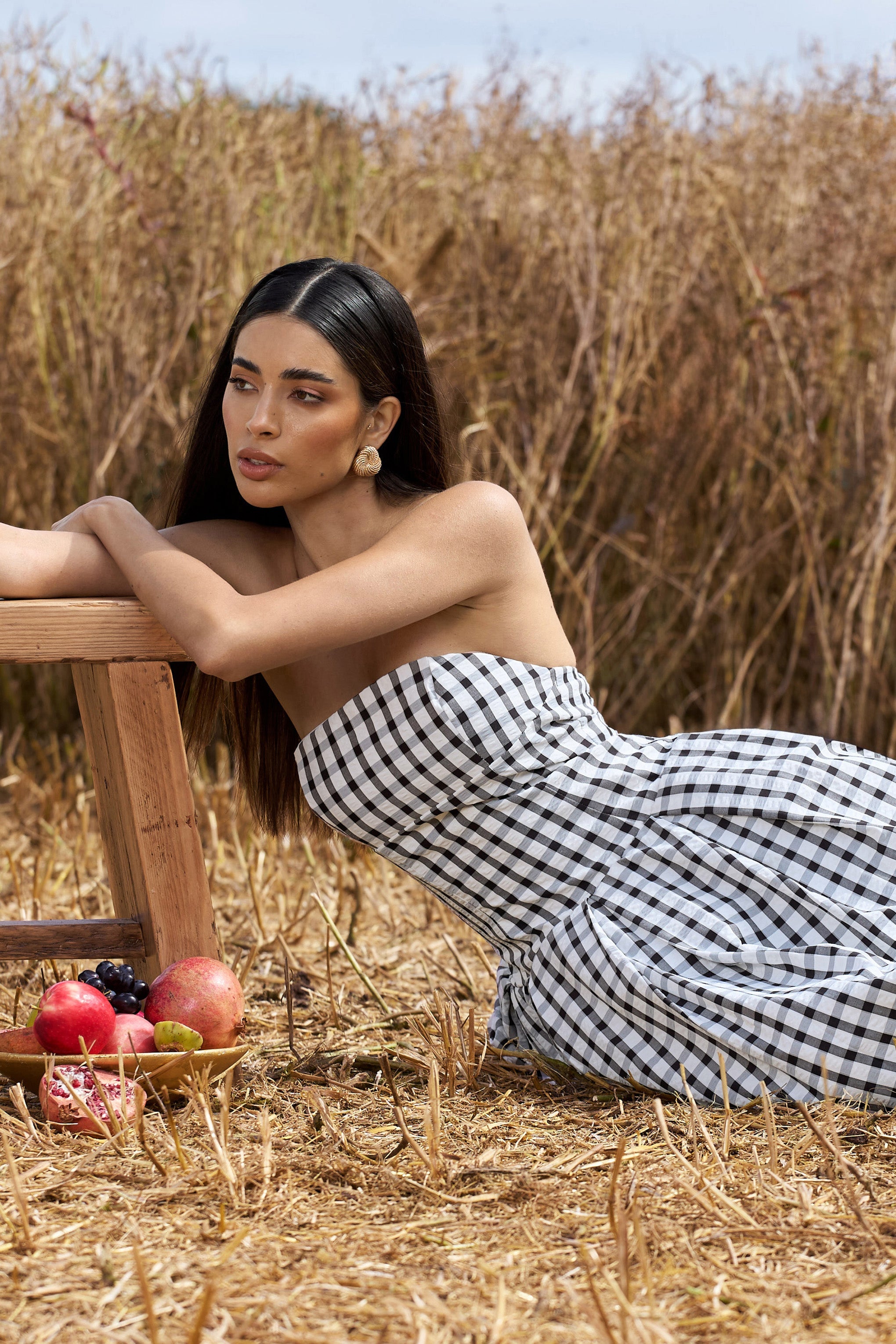 Maisy | Siyah & Beyaz Gingham Askısız Maxi Elbise