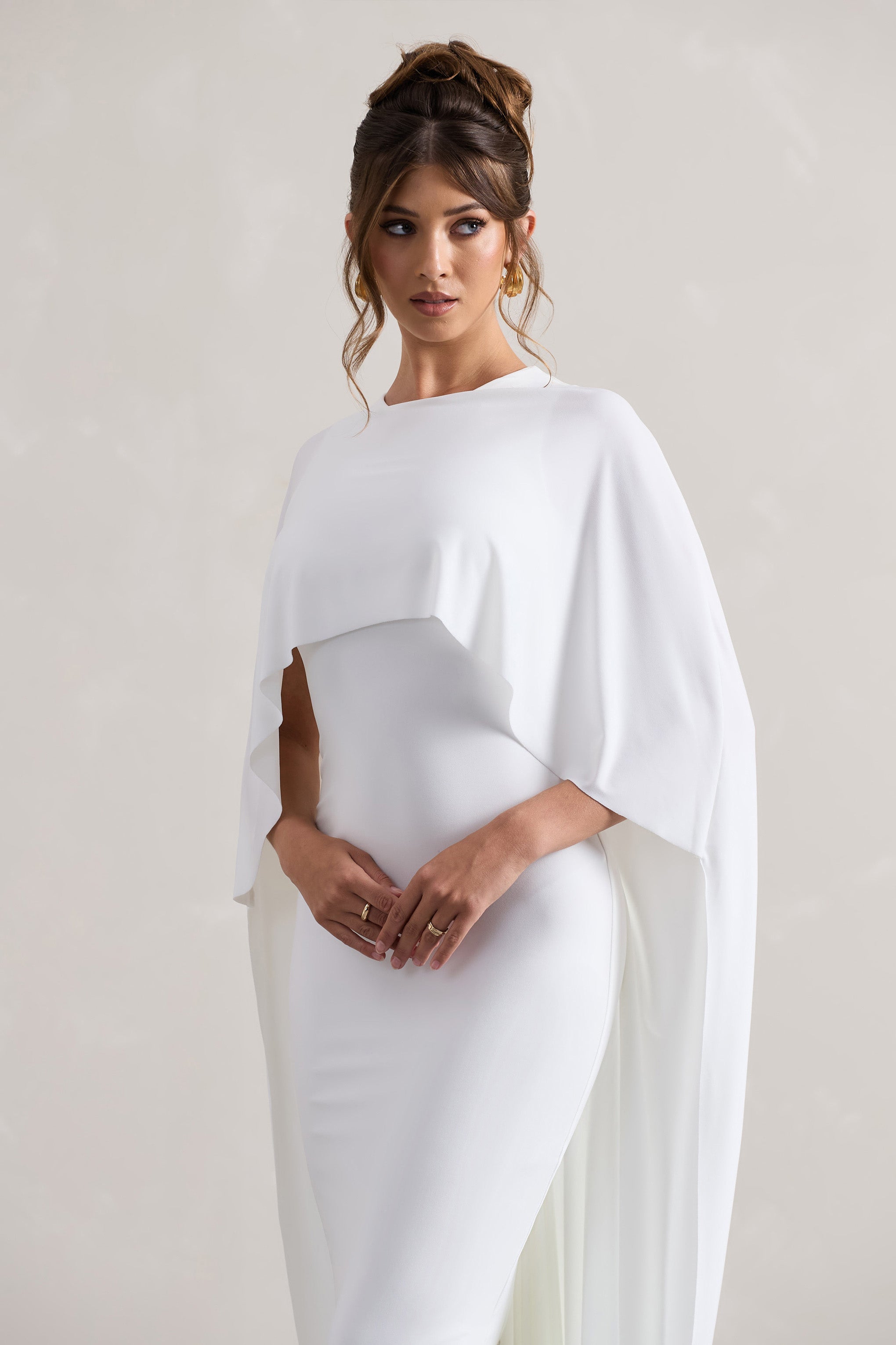 Palena | Pelerin Kollu Beyaz Drapeli Maxi Elbise