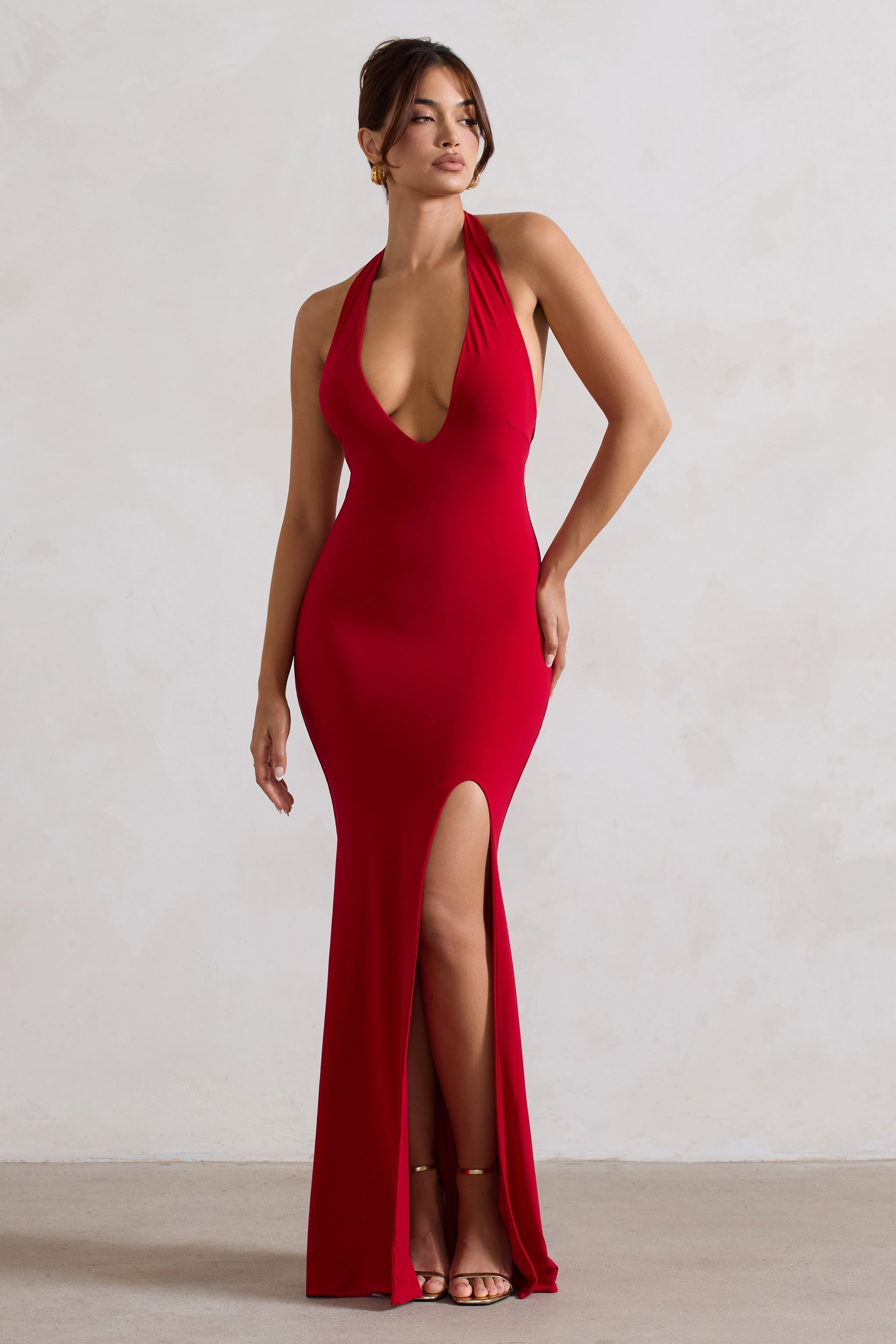 Glamour | Kırmızı Sırt Açık V Yaka Halter Boy Maxi Elbise Yan Yırtmaçlı