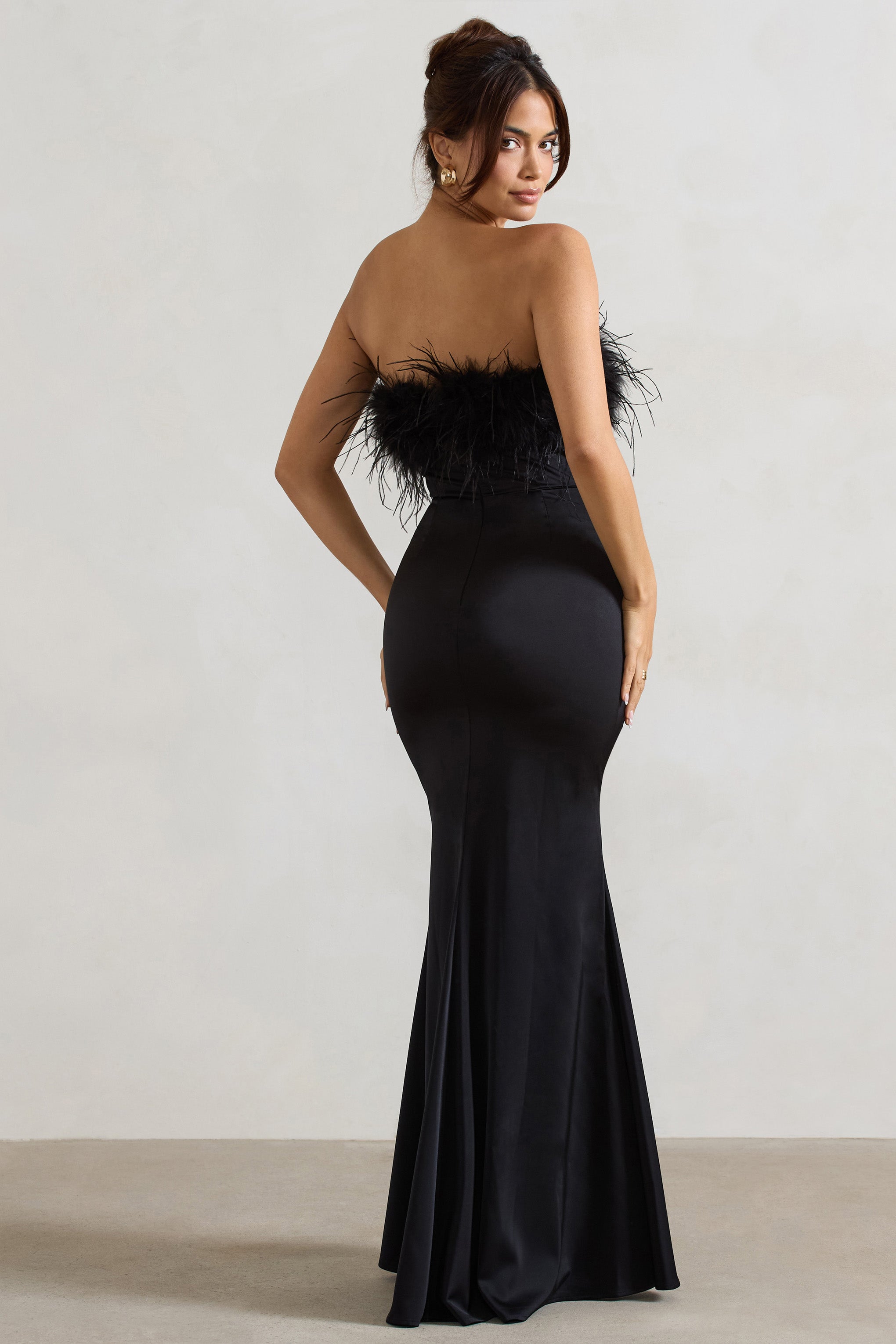 Özel Günler İçin Elbise | Siyah Saten Tüy Detaylı Bandeau Maxi Elbise