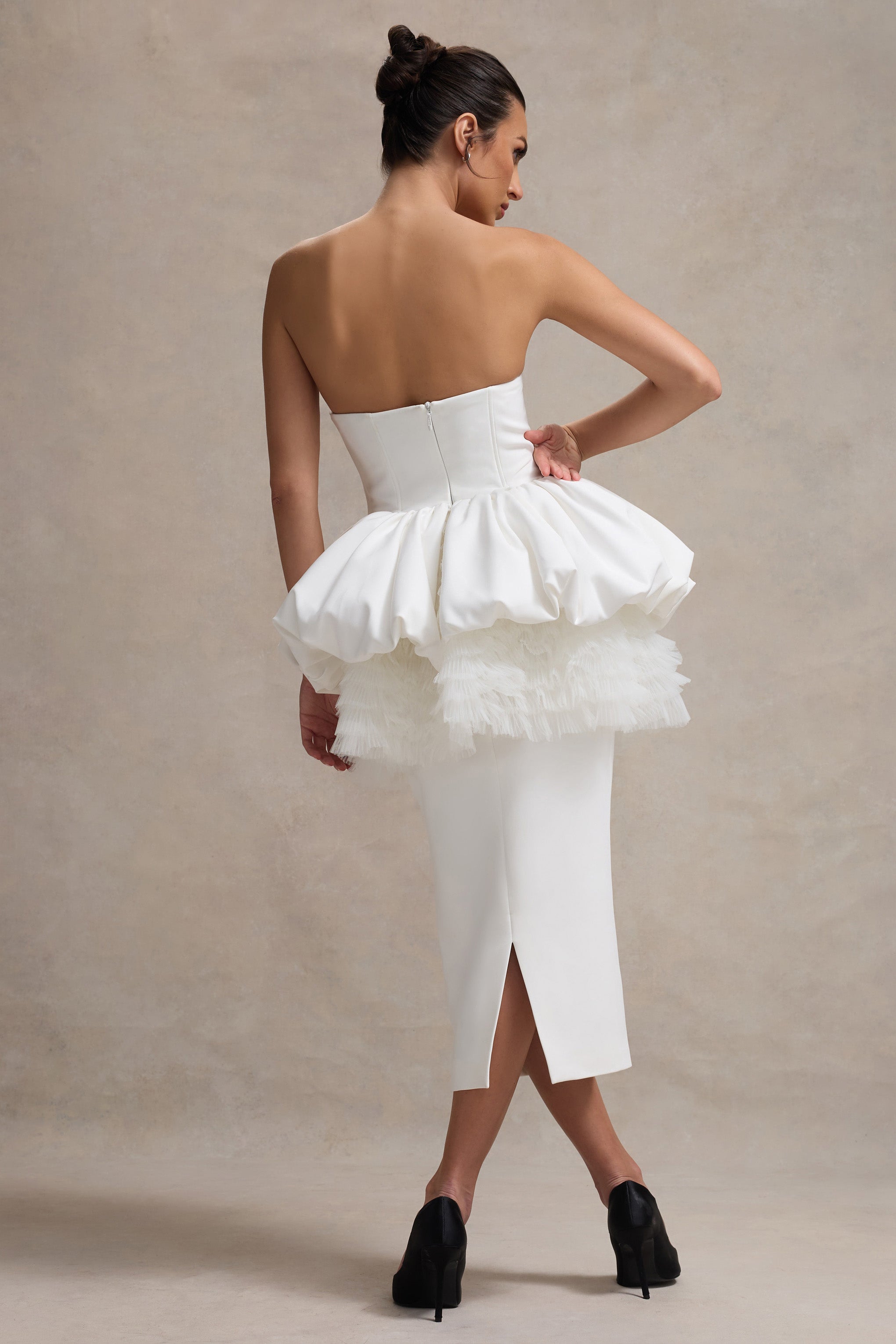 Jones | Tül Peplum Bel Detaylı Beyaz Straplez Midi Elbise