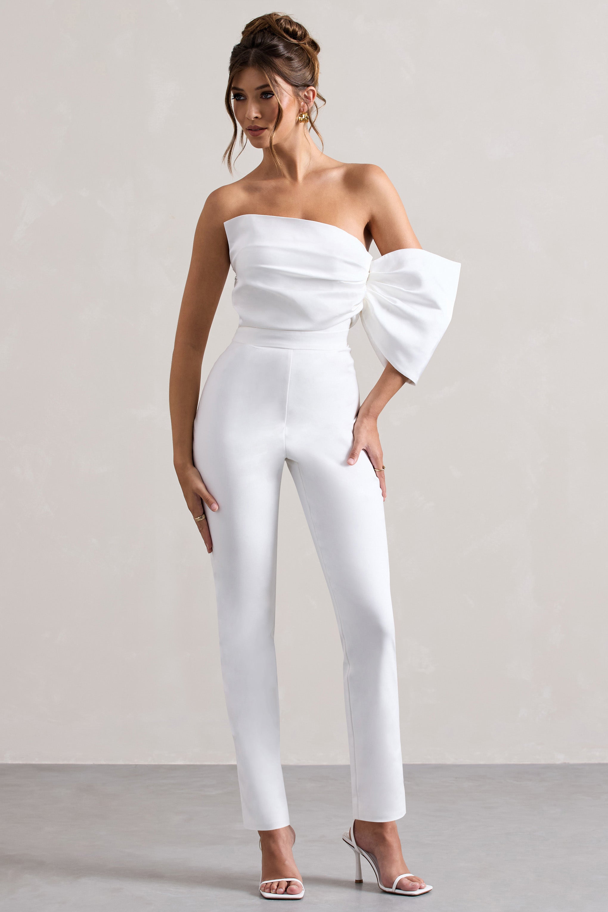 Adabella | Beyaz Saten Strapless Tek Kol Düz Paça Tulum