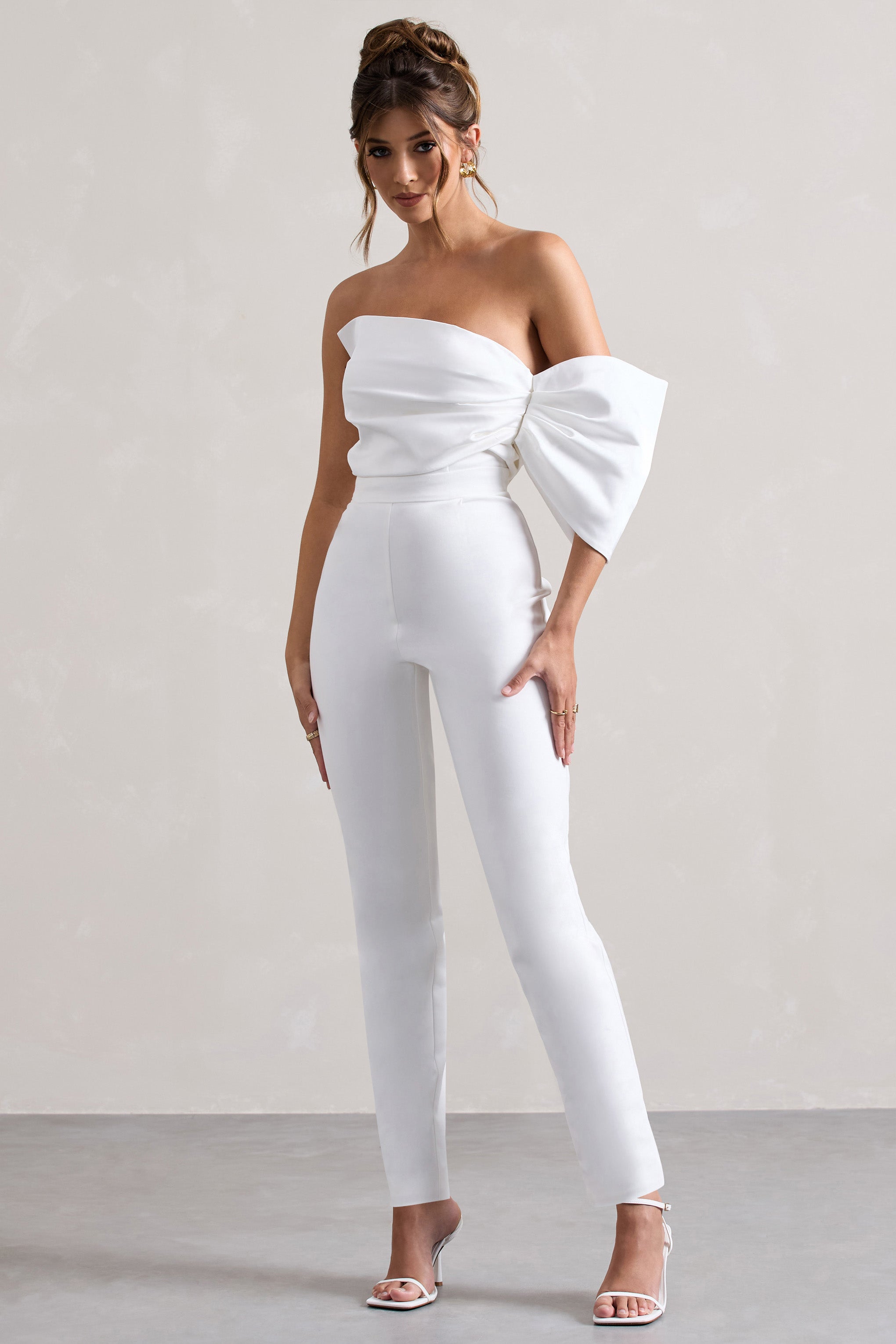 Adabella | Beyaz Saten Strapless Tek Kol Düz Paça Tulum