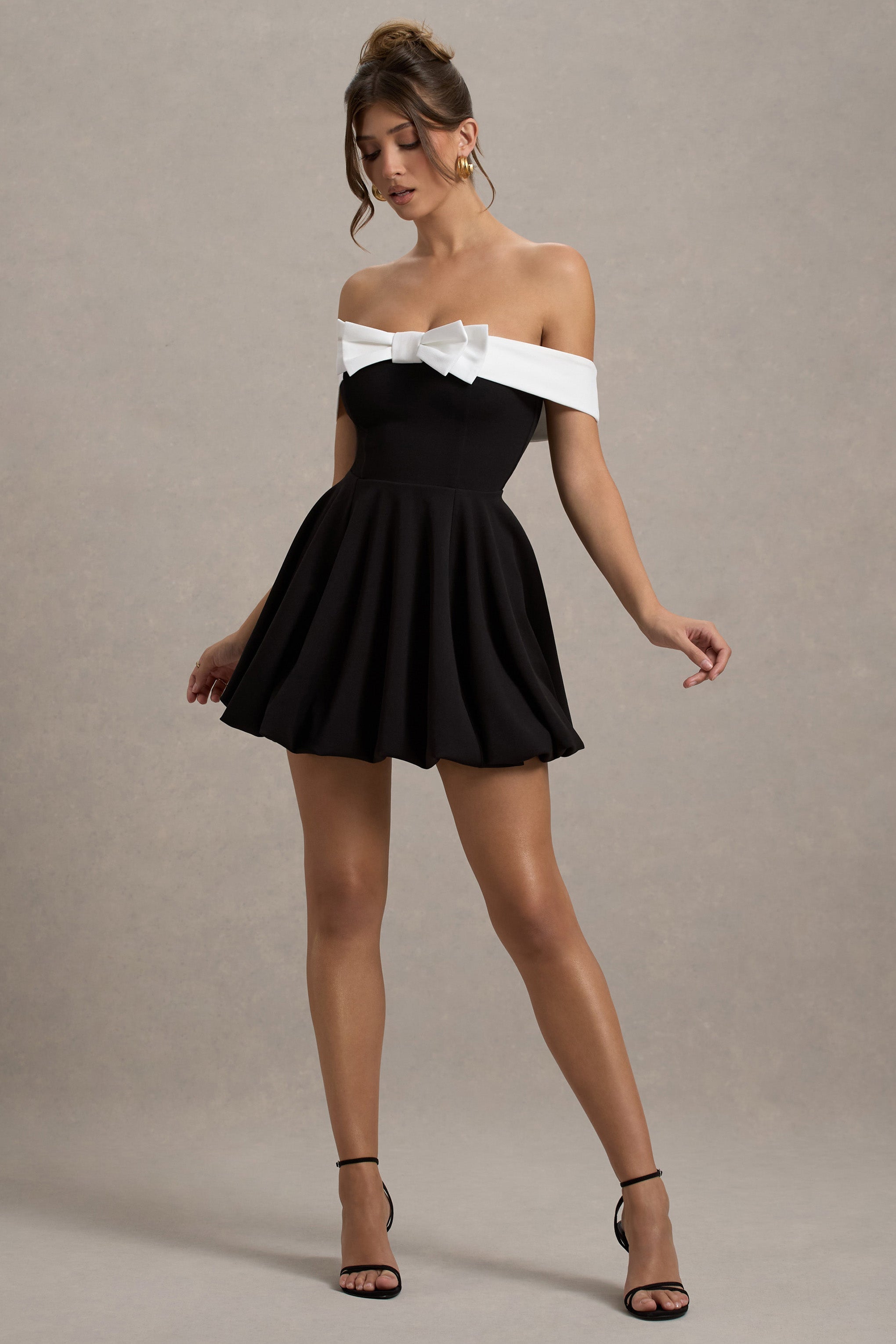 Minimoiselle | Siyah & Beyaz Kurdele Detaylı Bardot Mini Elbise Puff-Ball Etek