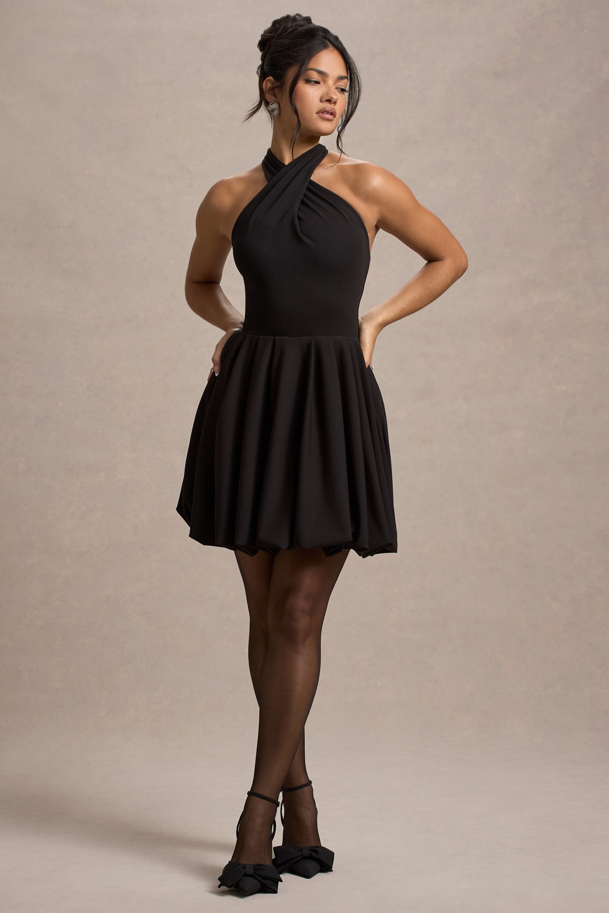 Klytie | Siyah Halter Yaka Mini Elbise ile Puff-Ball Etek