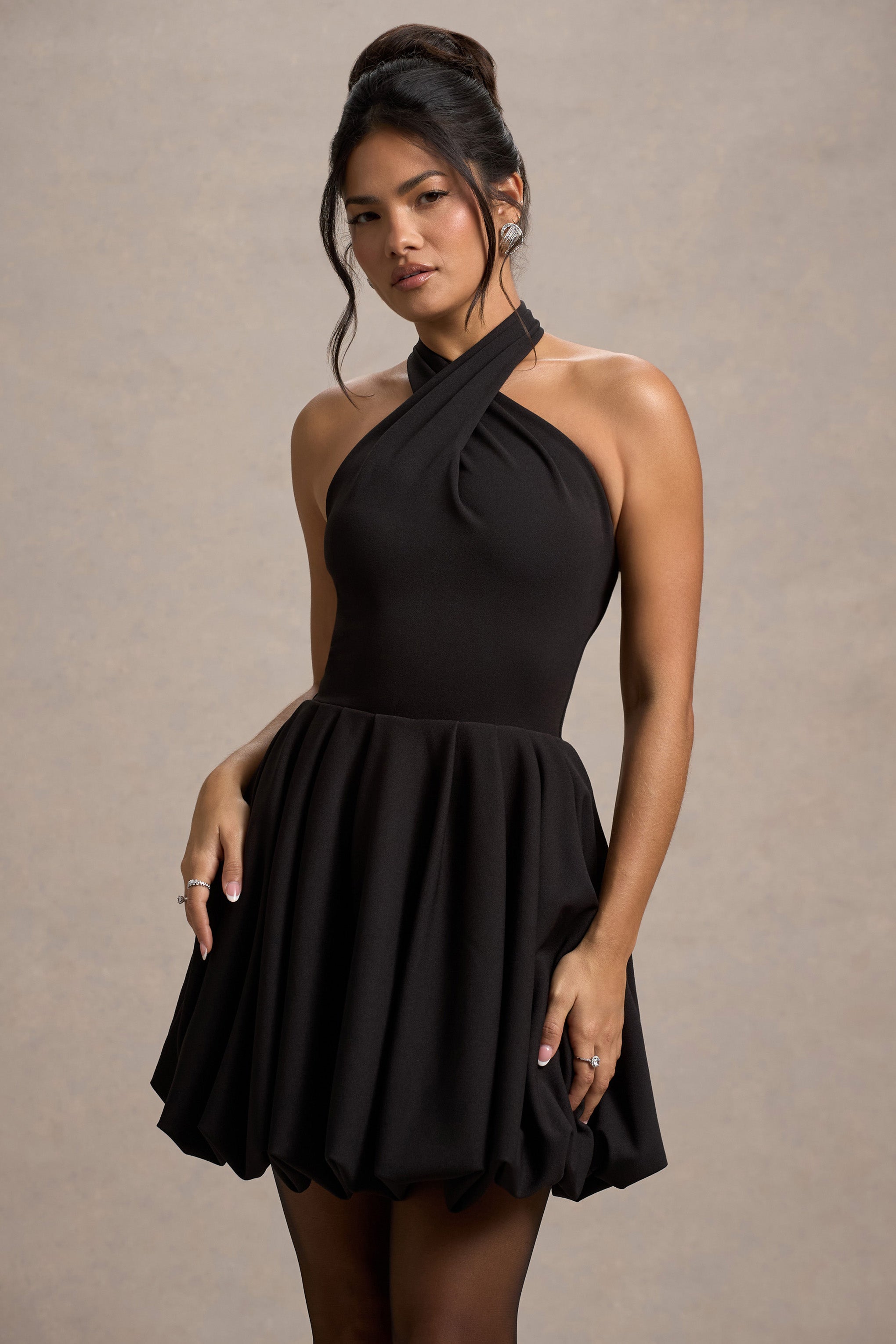 Klytie | Siyah Halter Yaka Mini Elbise ile Puff-Ball Etek