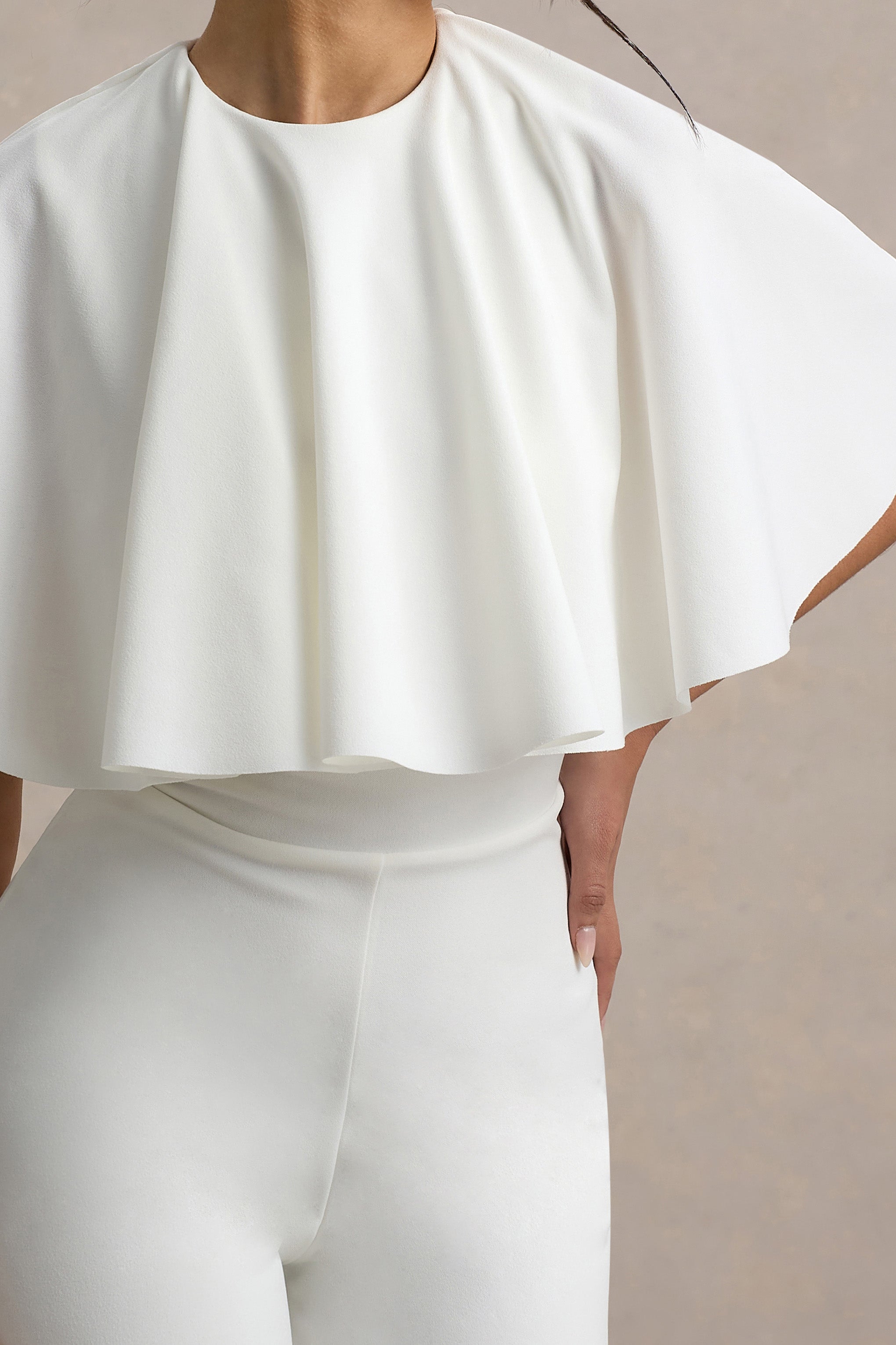 Leanna | Beyaz Düz Paça Jumpsuit Pelerin ile