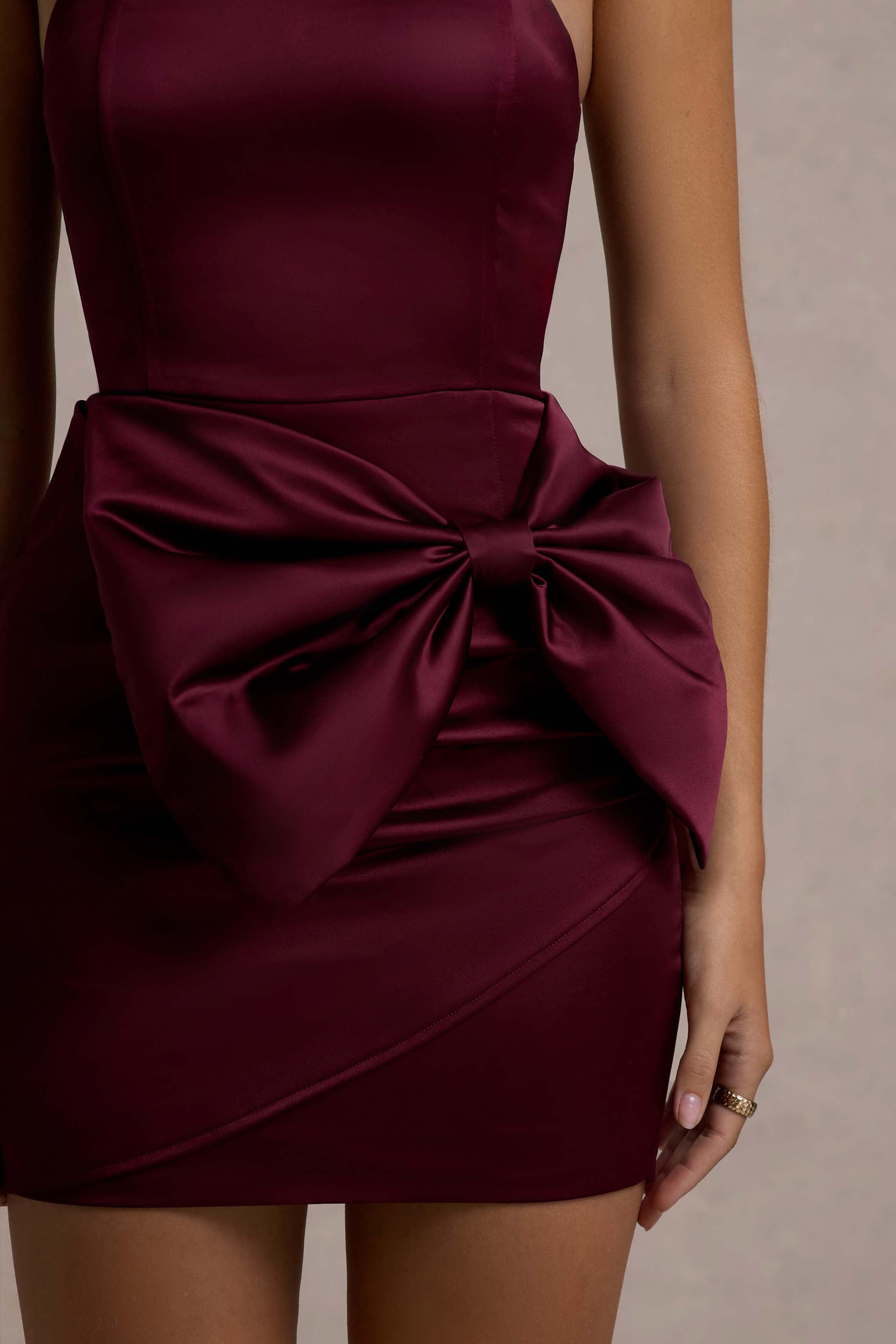 Tanisha | Fiyonk Detaylı Port Saten Mini Elbise