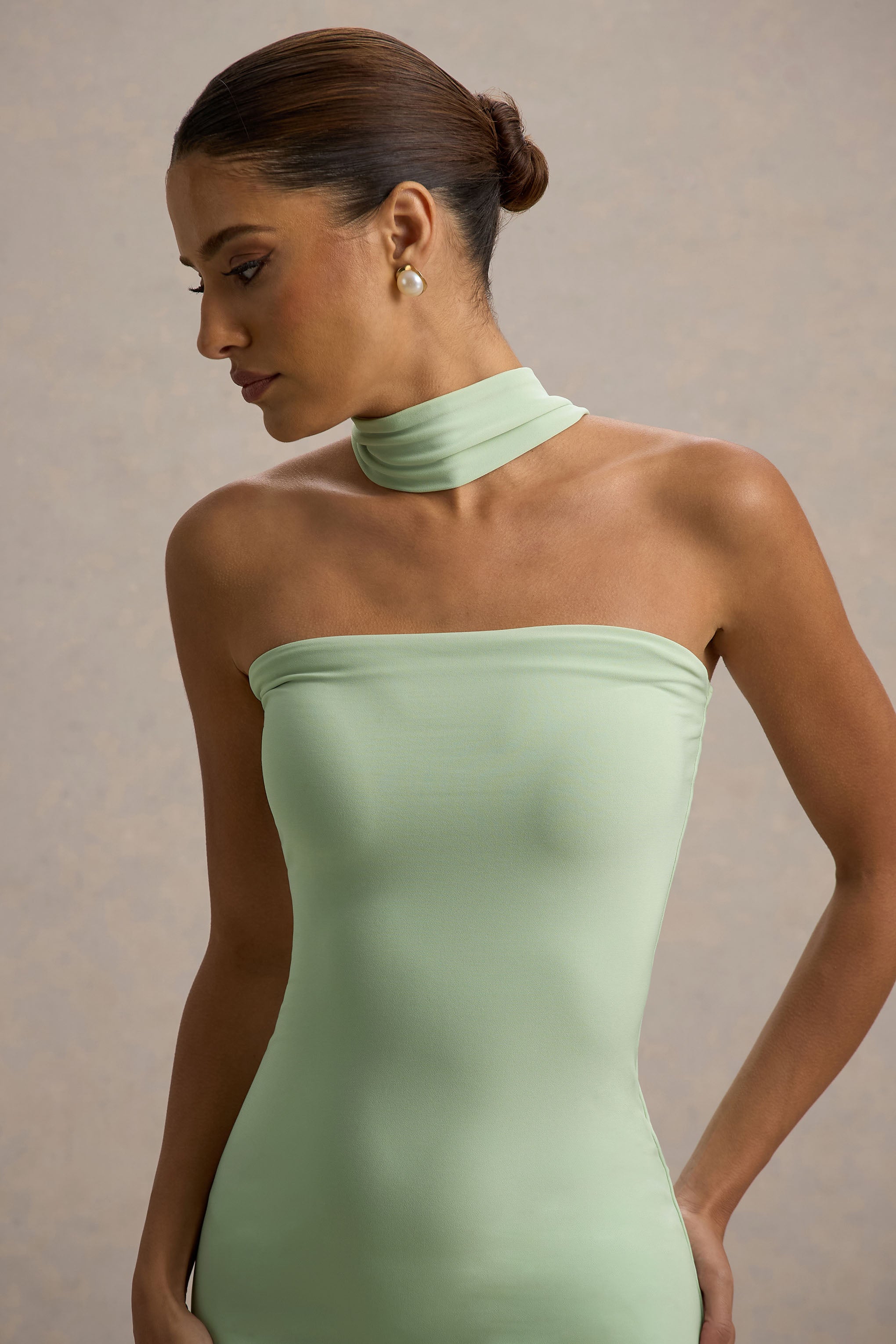Nobu | Halter Yaka Açık Yeşil Maxi Elbise