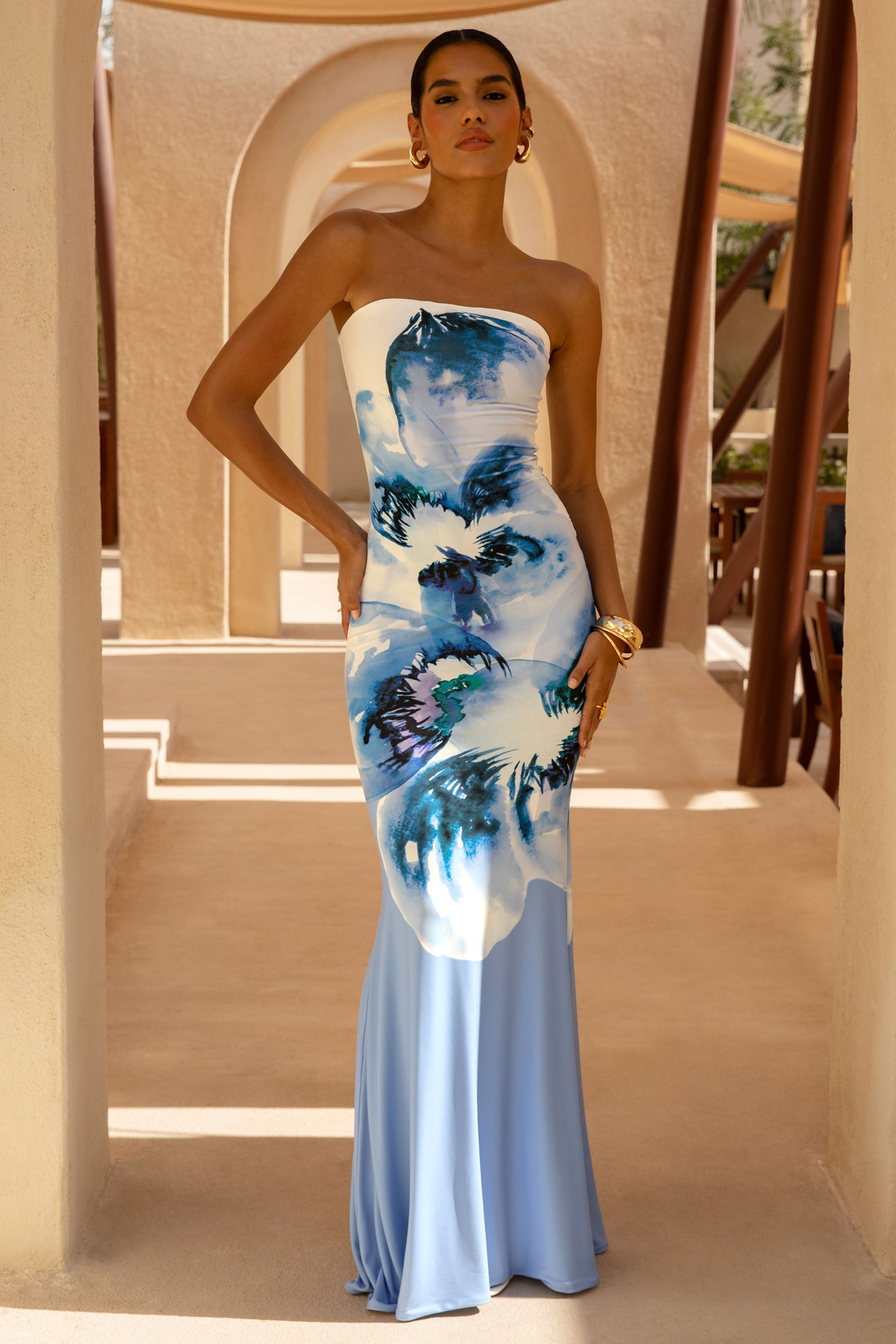 Tören | Büyük Mavi Çiçek Desenli Bandeau Fishtail Maxi Elbise