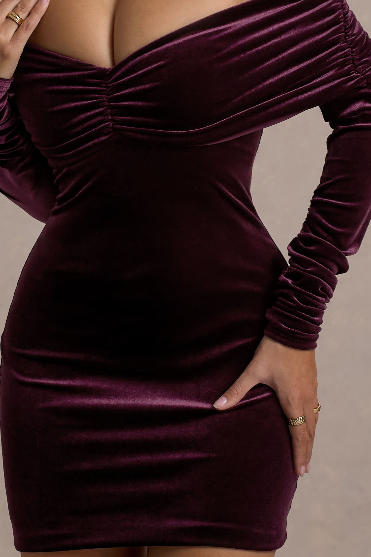 Gilda | Port Kadife Bardot Uzun Kollu Mini Elbise