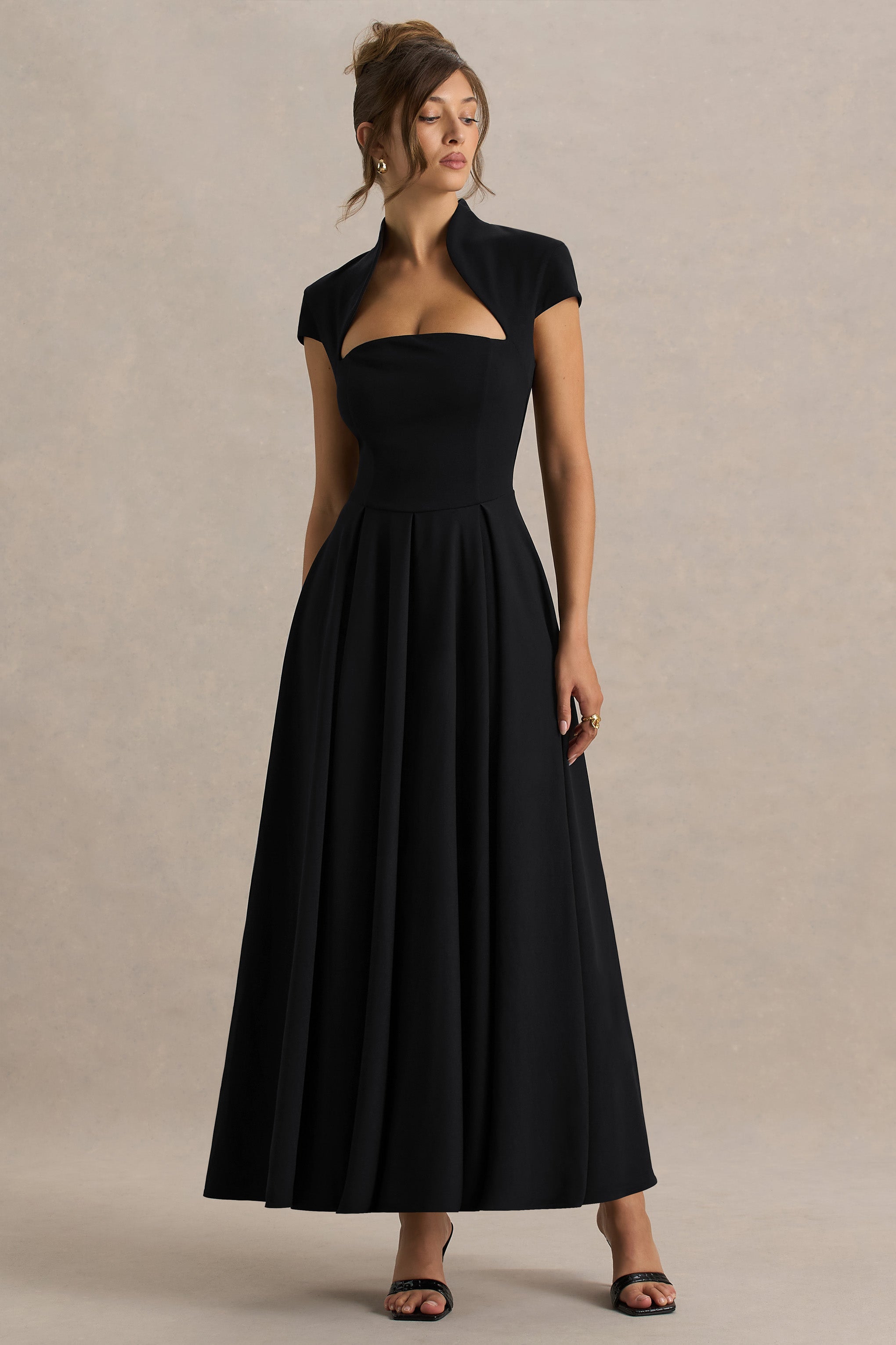 Scarlett | Siyah Asimetrik Yaka Maxi Elbise