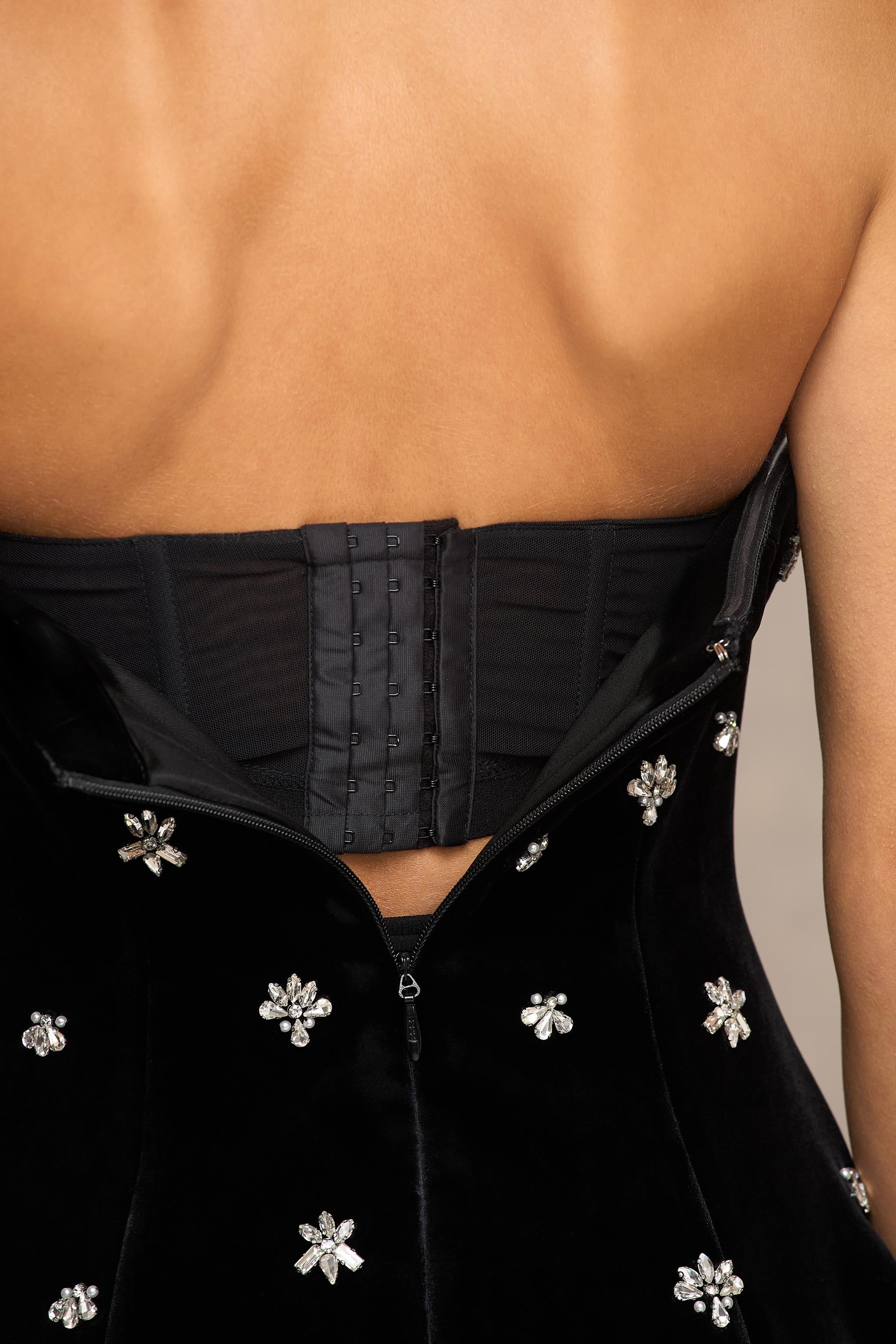 Tessa | Siyah Süslemeli Kadife Bandeau Yaka Mini Elbise