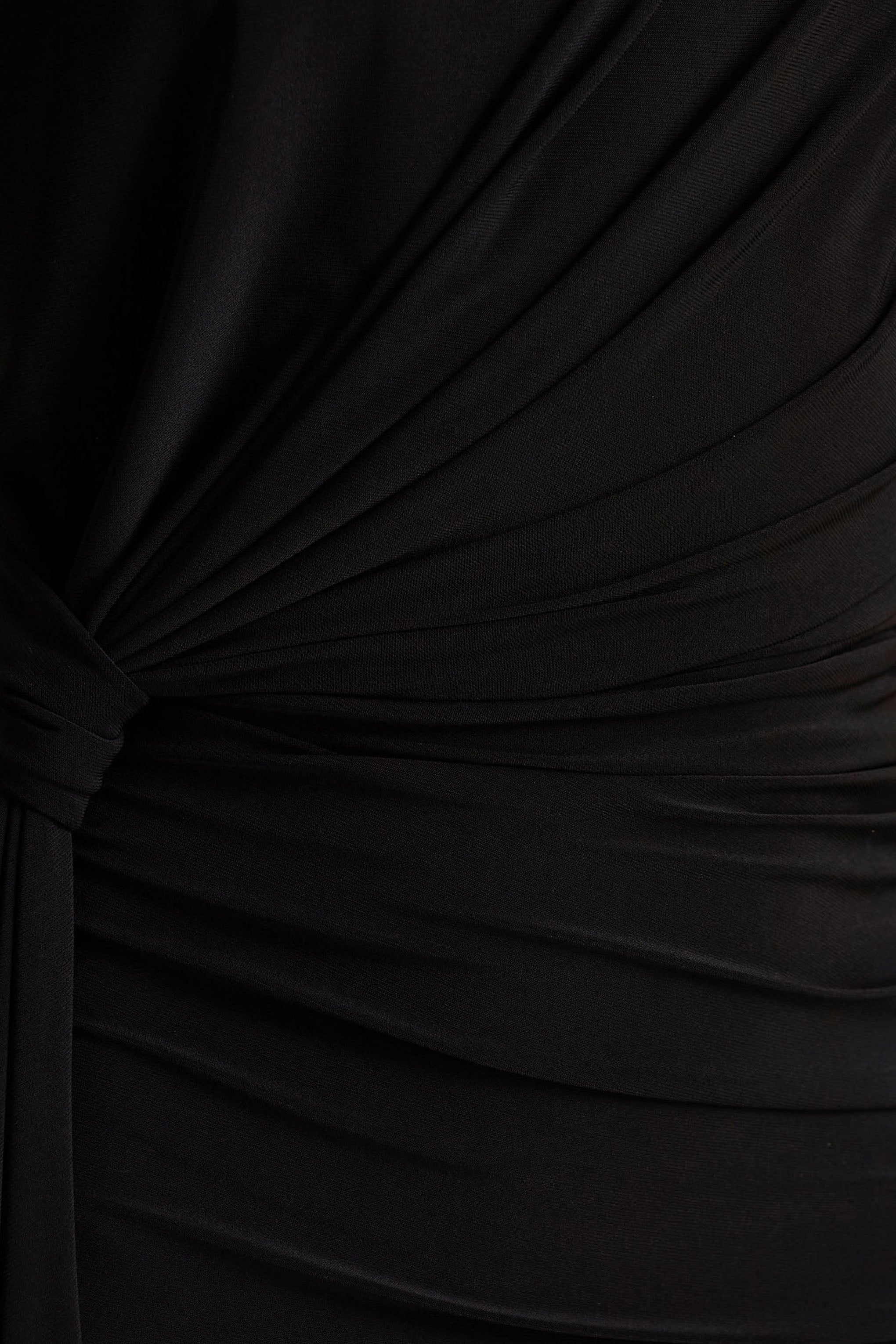 Solene | Sarma ve Drape Detaylı Siyah Yüksek Yaka Maxi Elbise