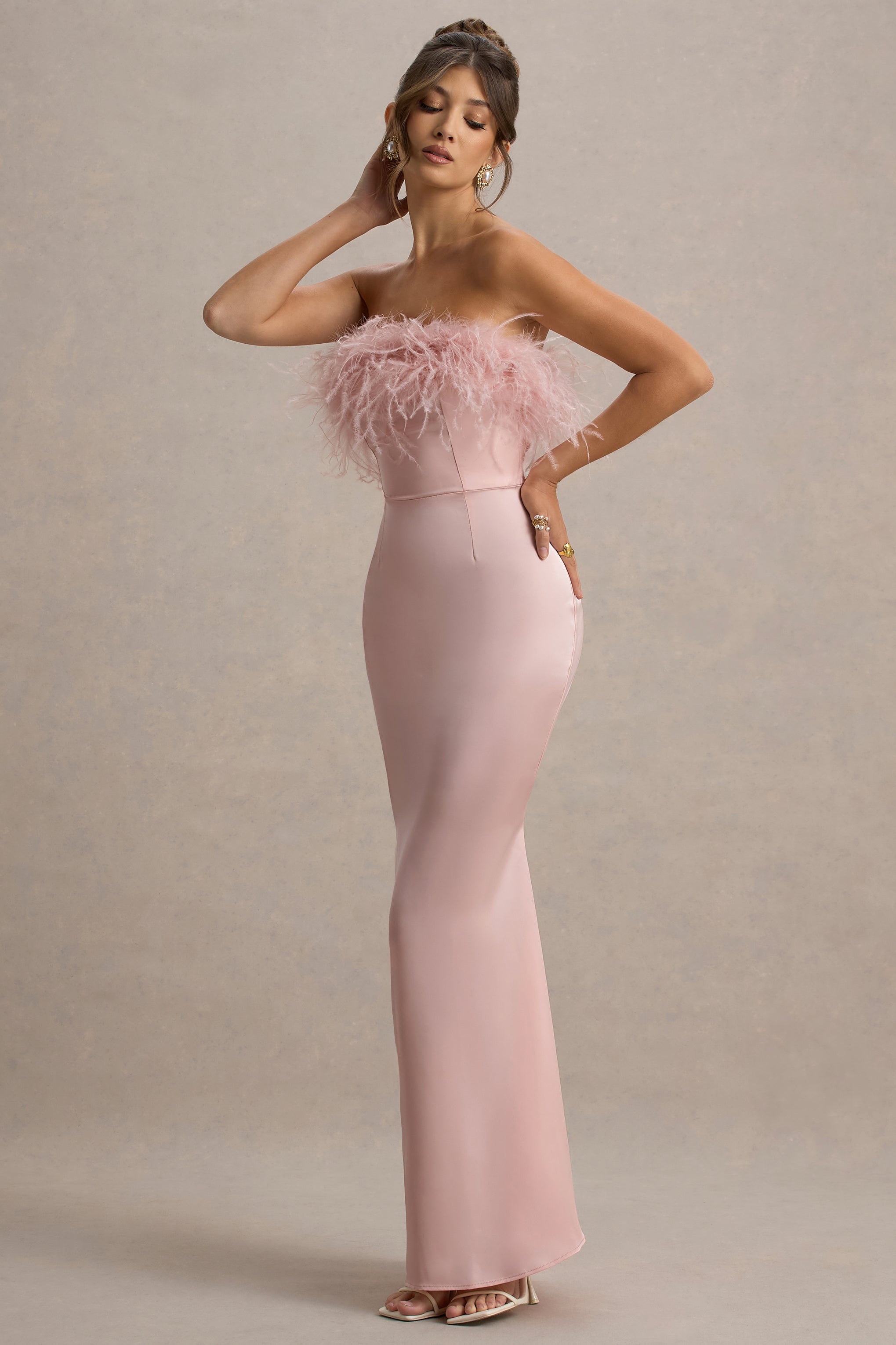 Özel Günler İçin Elbise | Soluk Pembe Saten Tüy Detaylı Bandeau Maxi Elbise