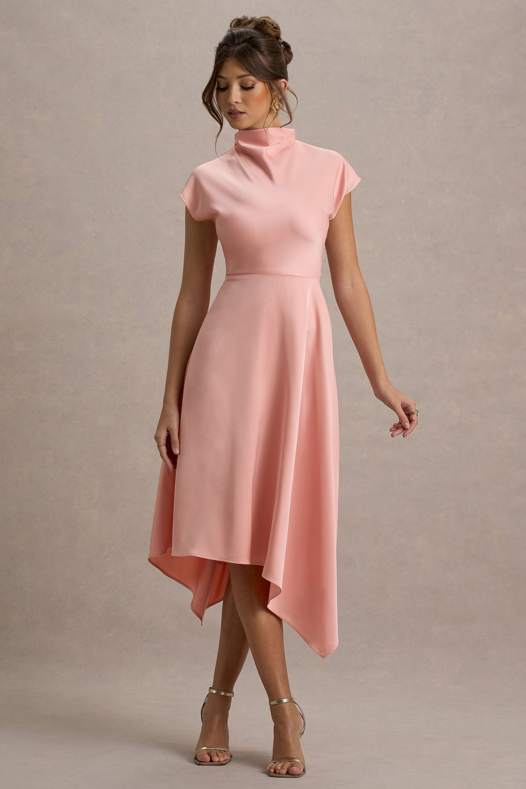 Velma | Drapeli Kenar Detaylı Açık Pembe Saten Midi Elbise