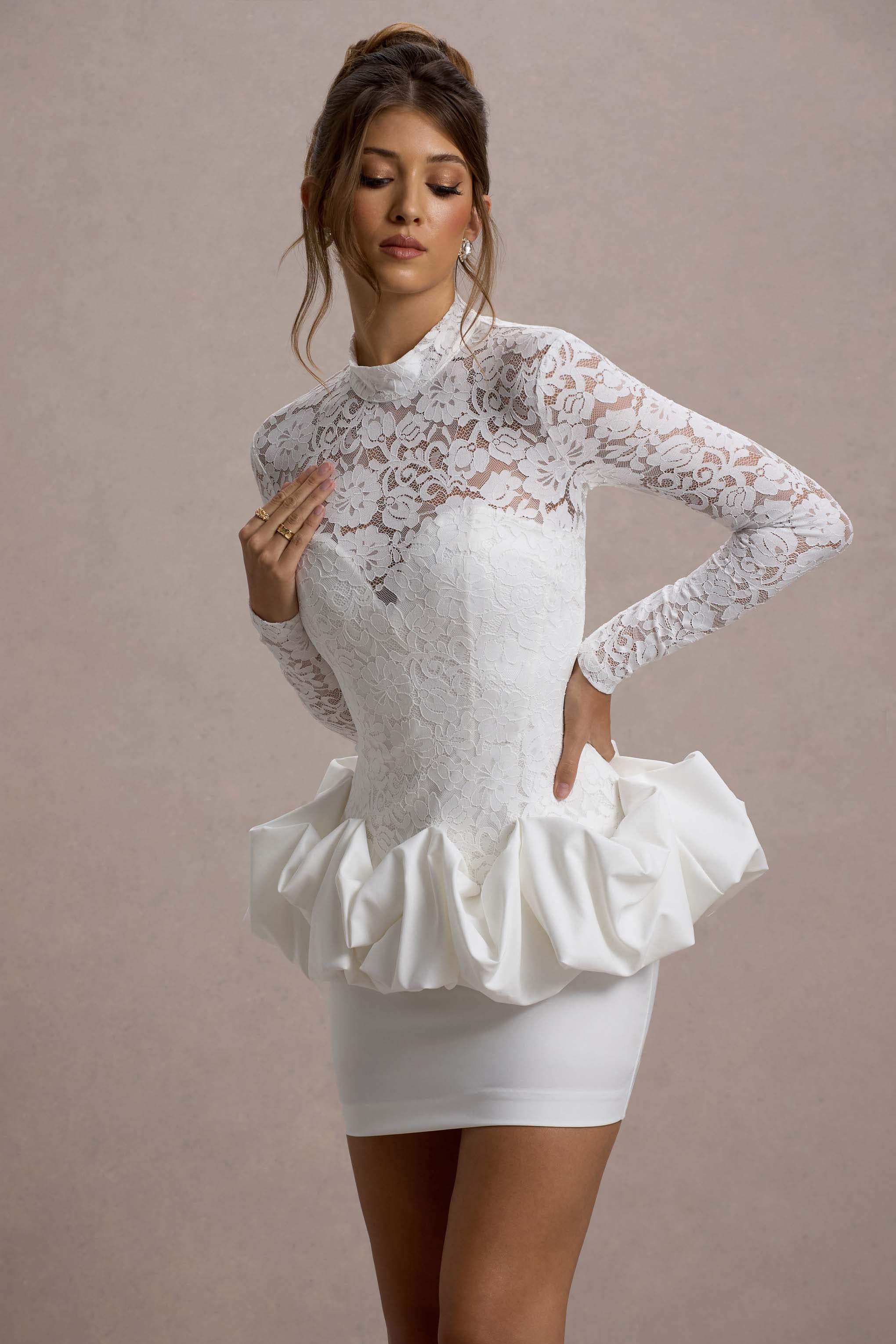 Antheia | Beyaz Dantel Uzun Kollu Peplum Mini Elbise