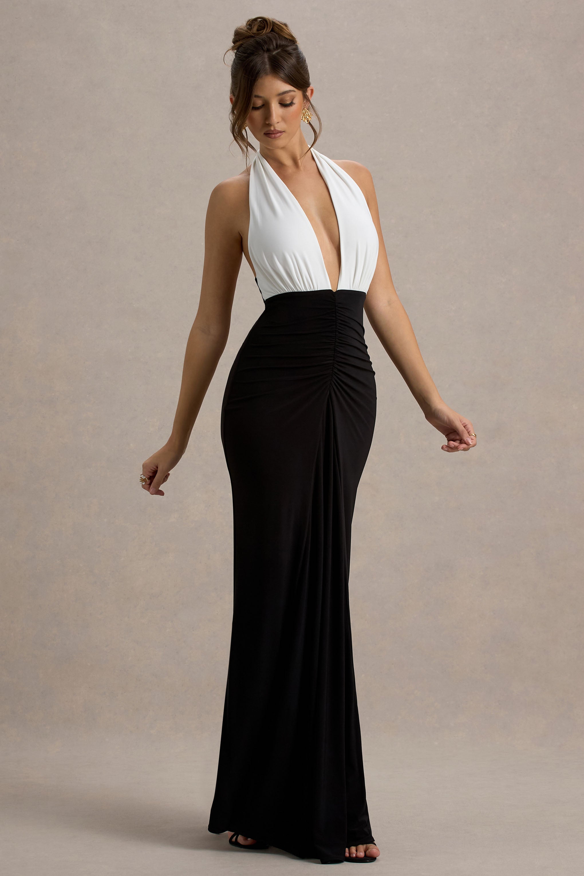 Payton | Siyah & Beyaz Şifon Halter Yaka Maxi Elbise