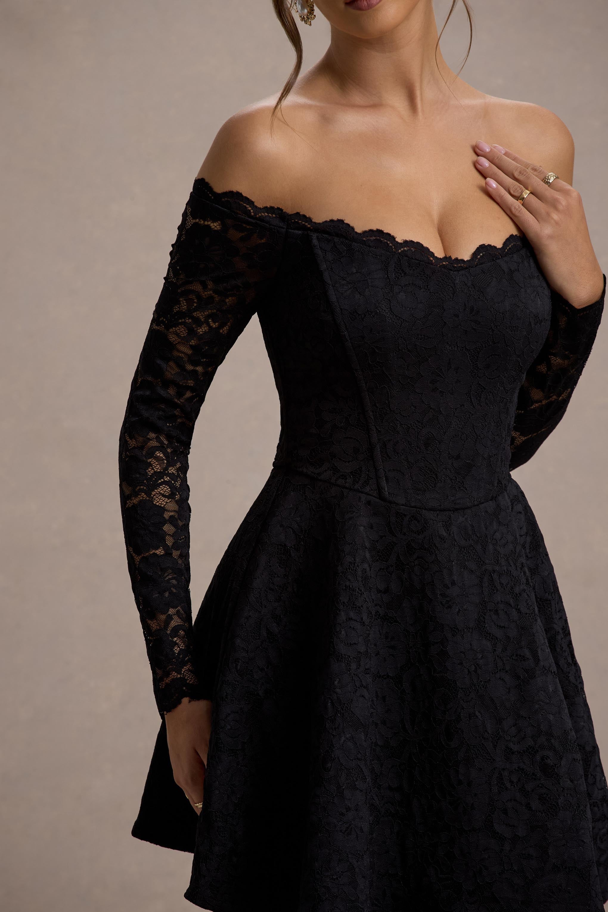 Alliste | Siyah Dantel Bardot Mini Elbise