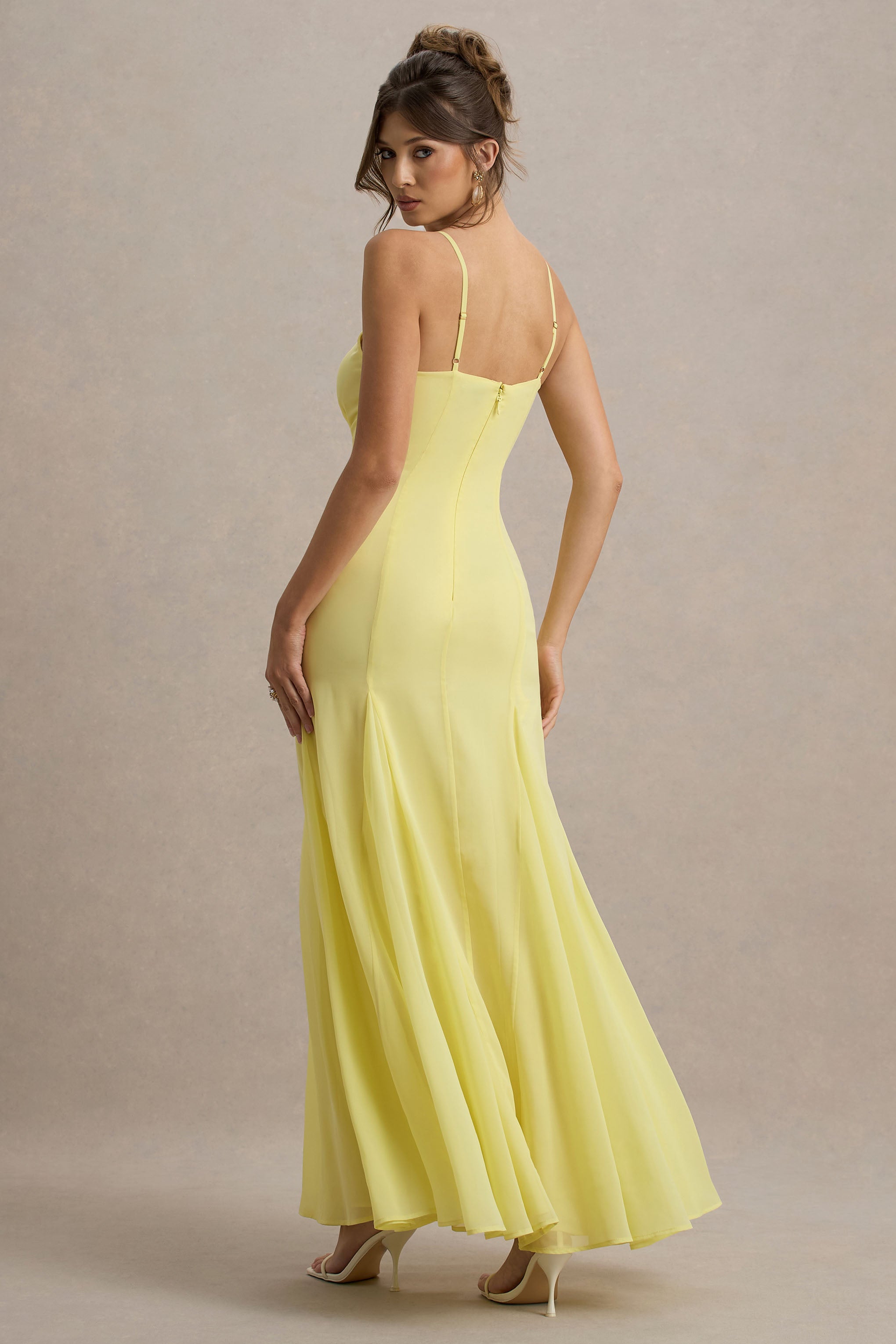 Massie | Hacimli Kenar Detaylı Limon Chiffon Askılı Maxi Elbise