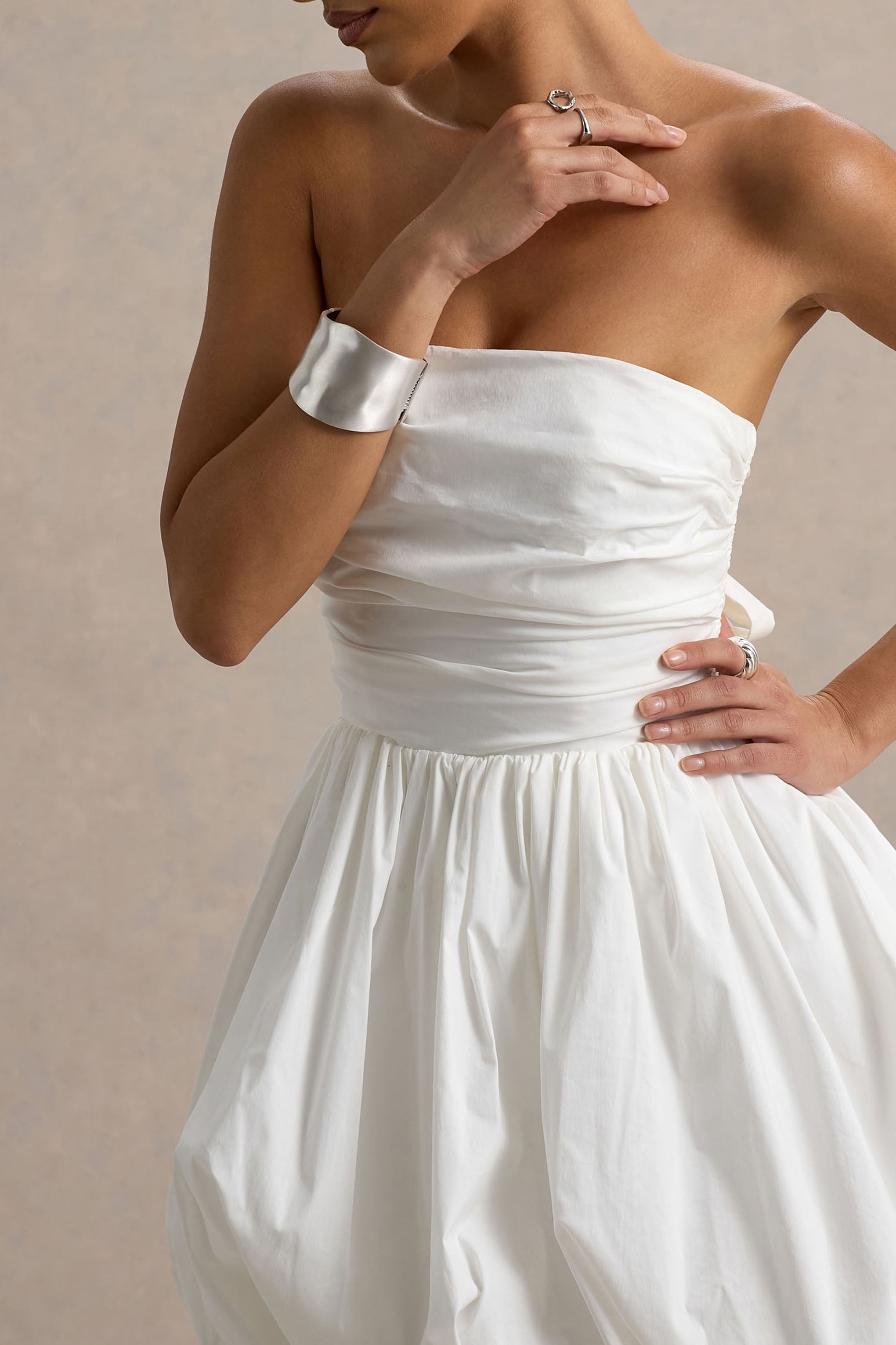 Faye | Ruching Detaylı Beyaz Puff Ball Bandeau Mikro Mini Elbise