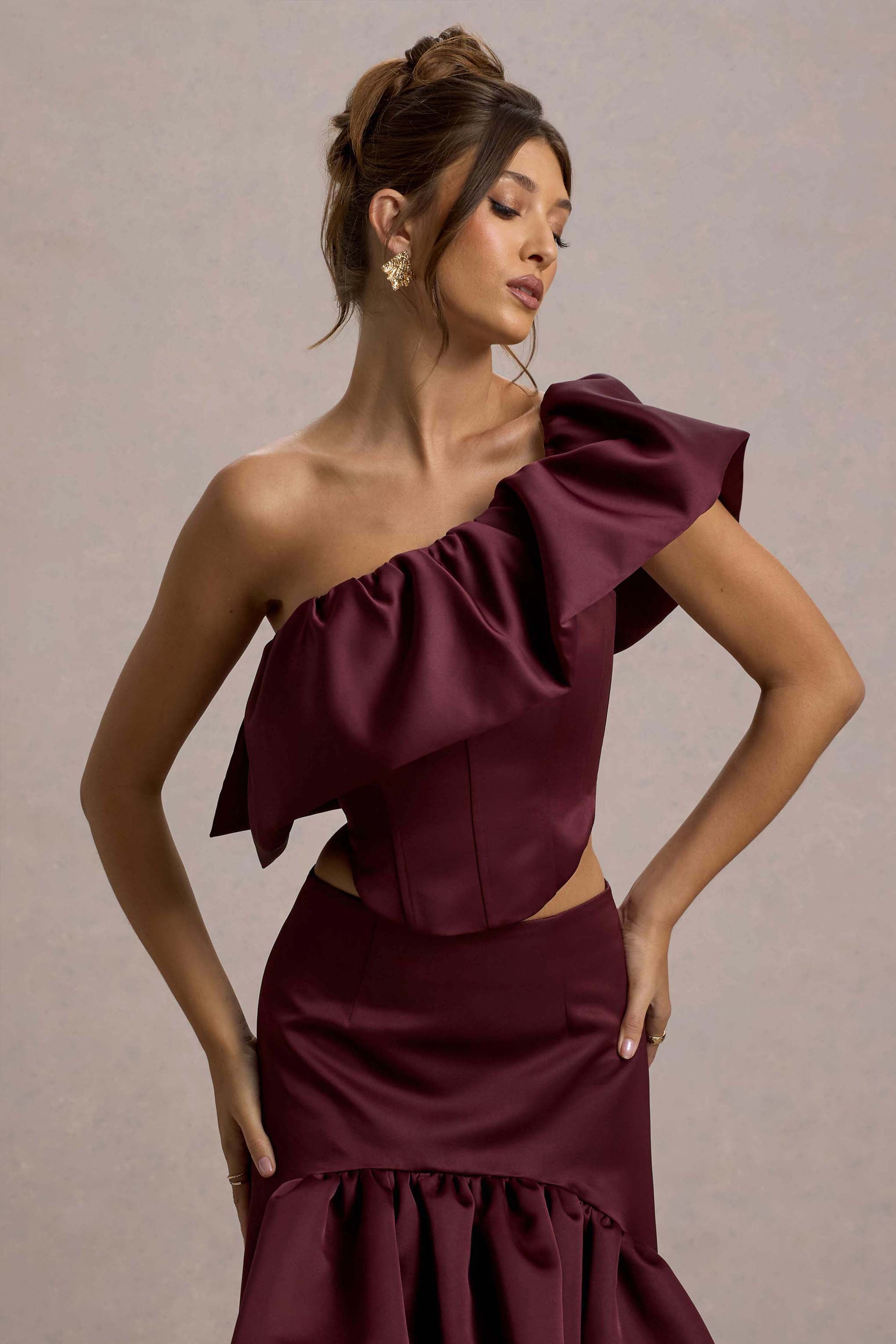 Sandie | Merlot Saten Bardot Volanlı Kısa Üst