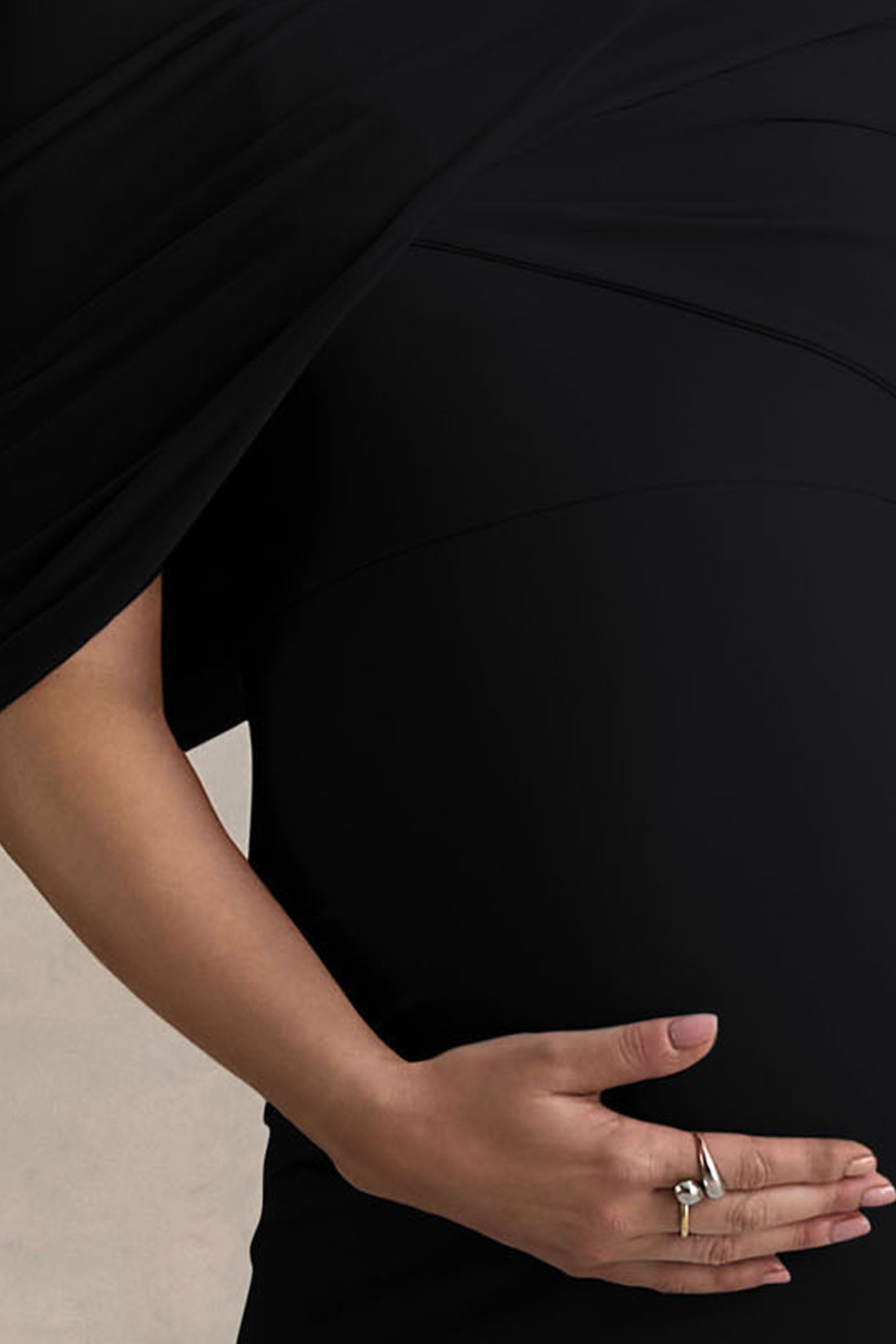 Augustina | Siyah Hamile Midi Elbise Pelerinli