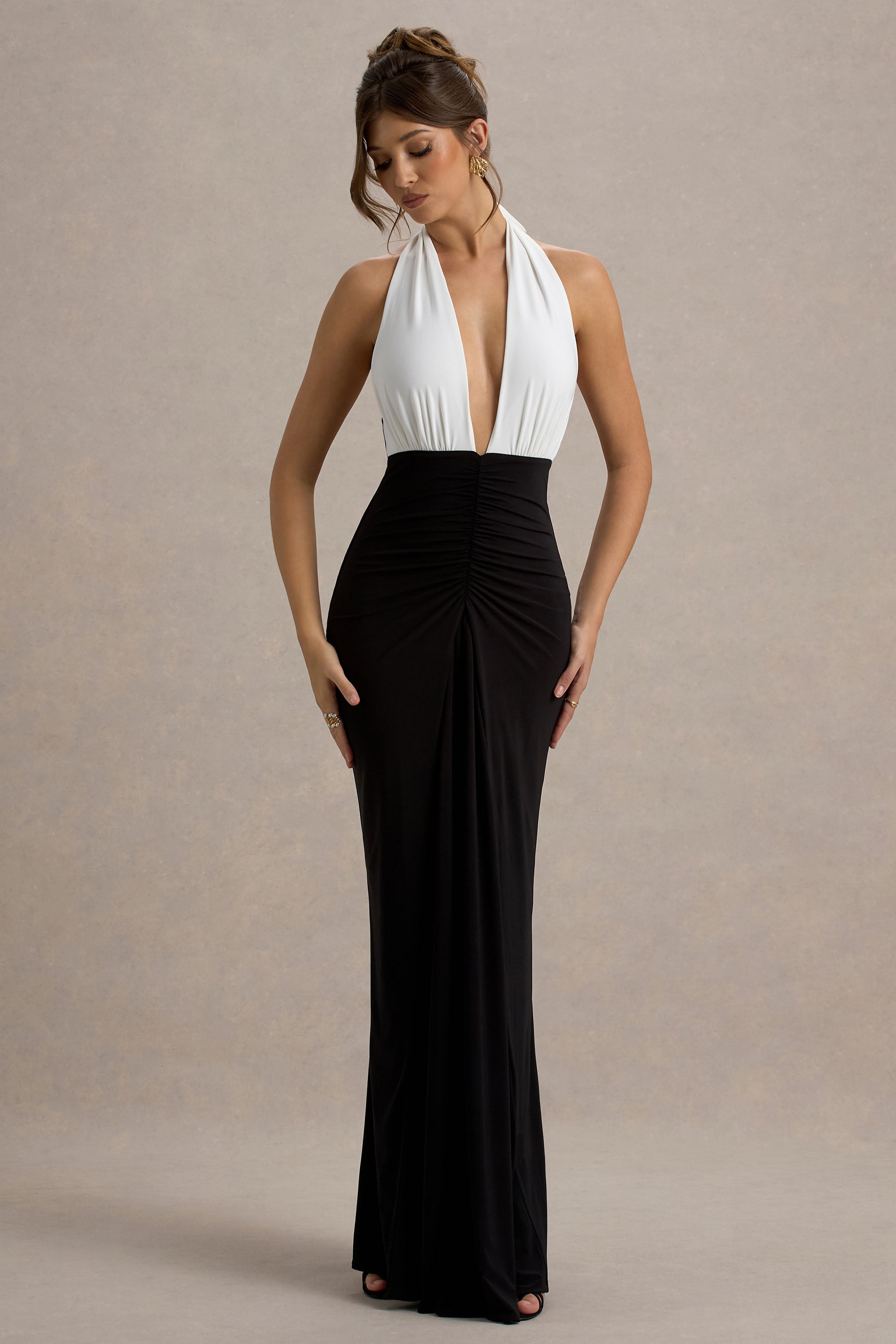 Payton | Siyah & Beyaz Şifon Halter Yaka Maxi Elbise