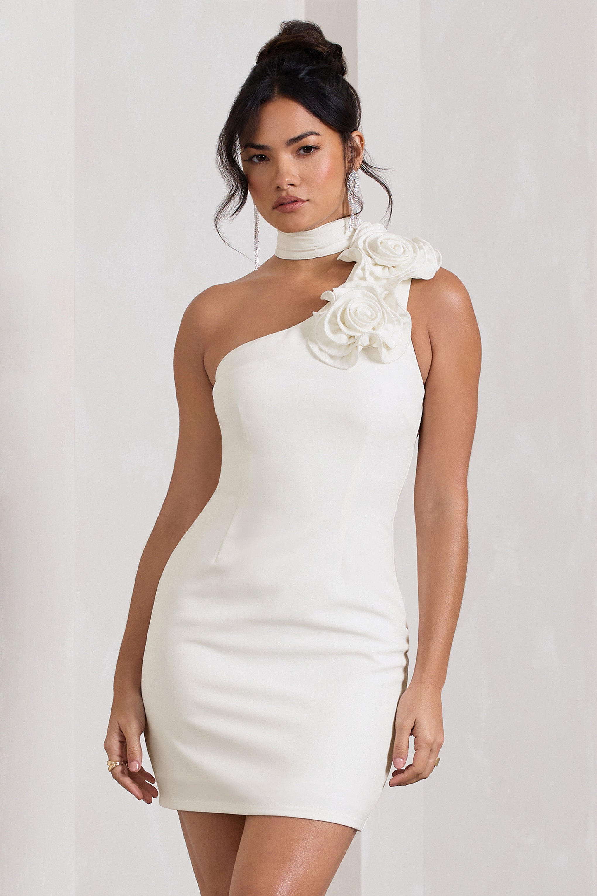 Parti | Volanlı Choker ile Beyaz Mini Elbise