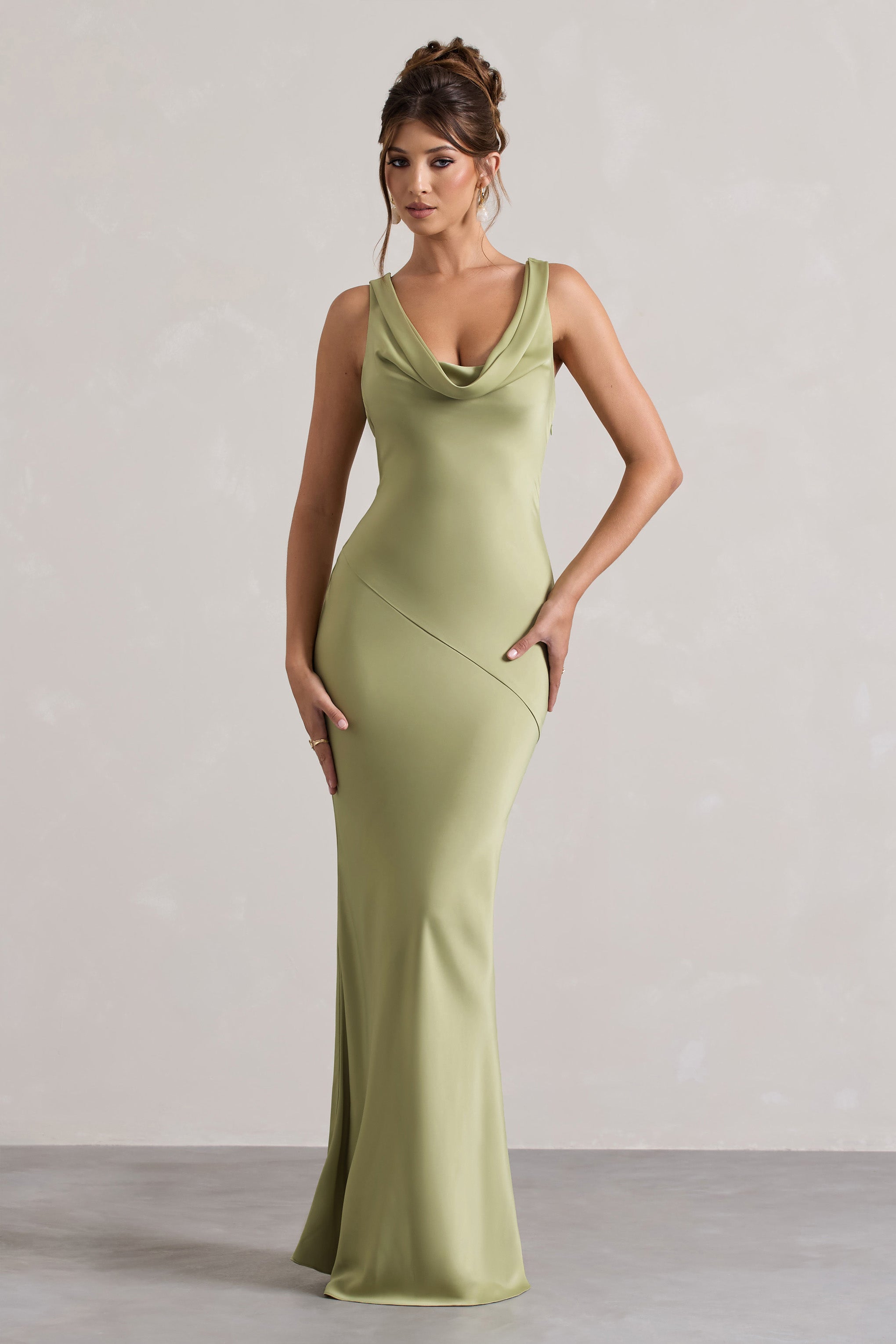 Alesso | Açık Zeytin Saten Cowl-Neck Maxi Elbise