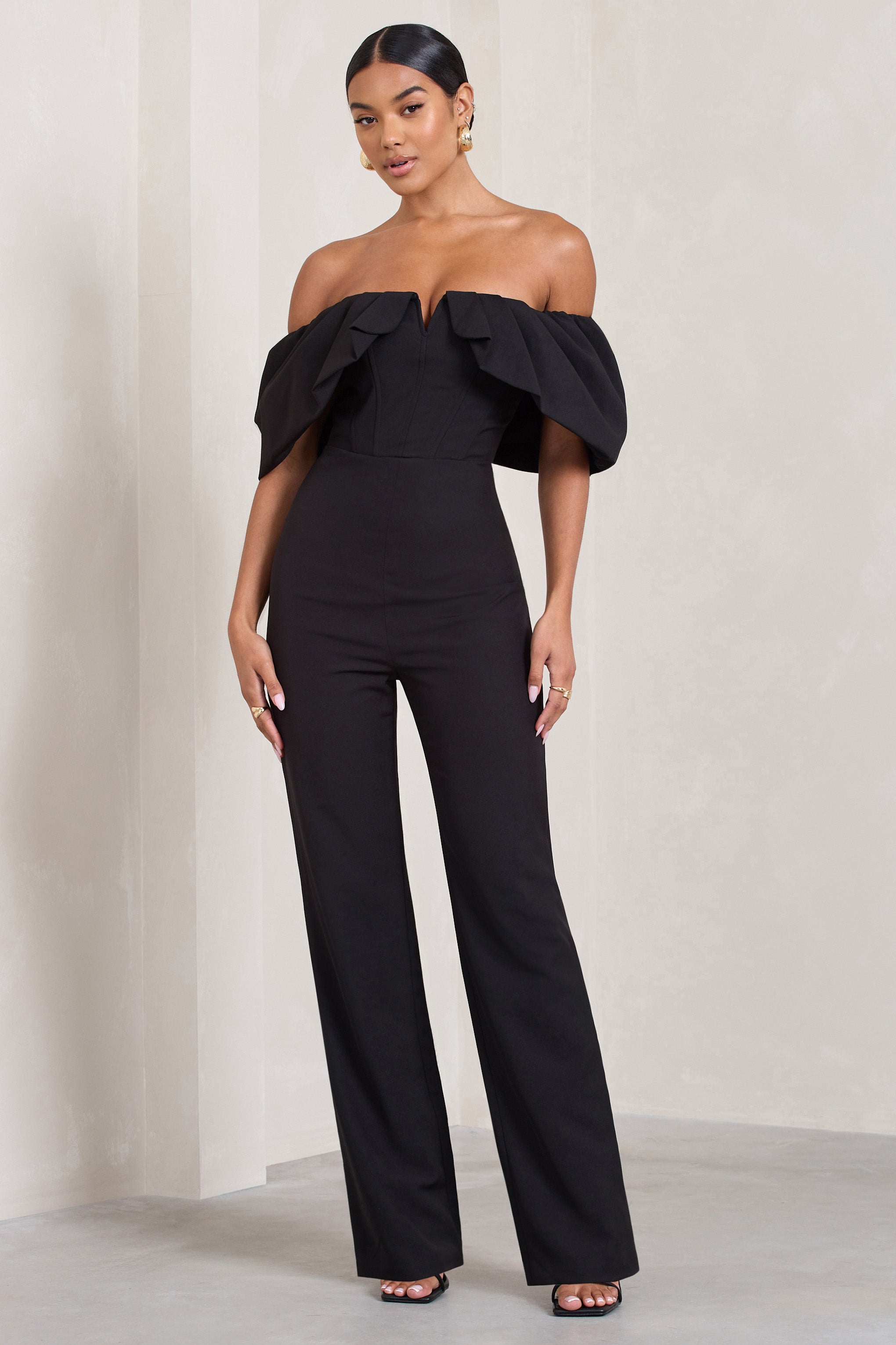 Zaman Her Şeyi Gösterir | Siyah Off The Shoulder Geniş Paça Tulum