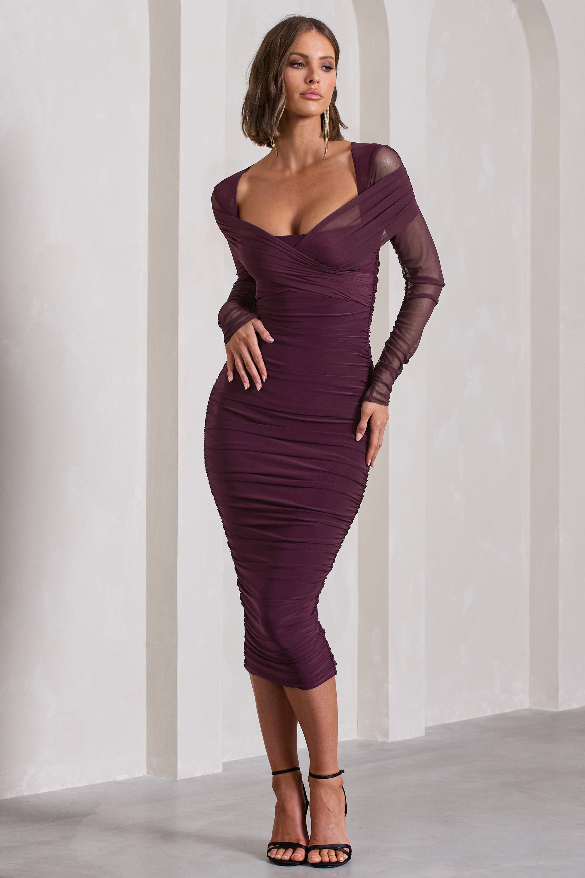 Satırların Arasında | Erik Renkli Kırışık File Uzun Kollu Bodycon Midi Elbise