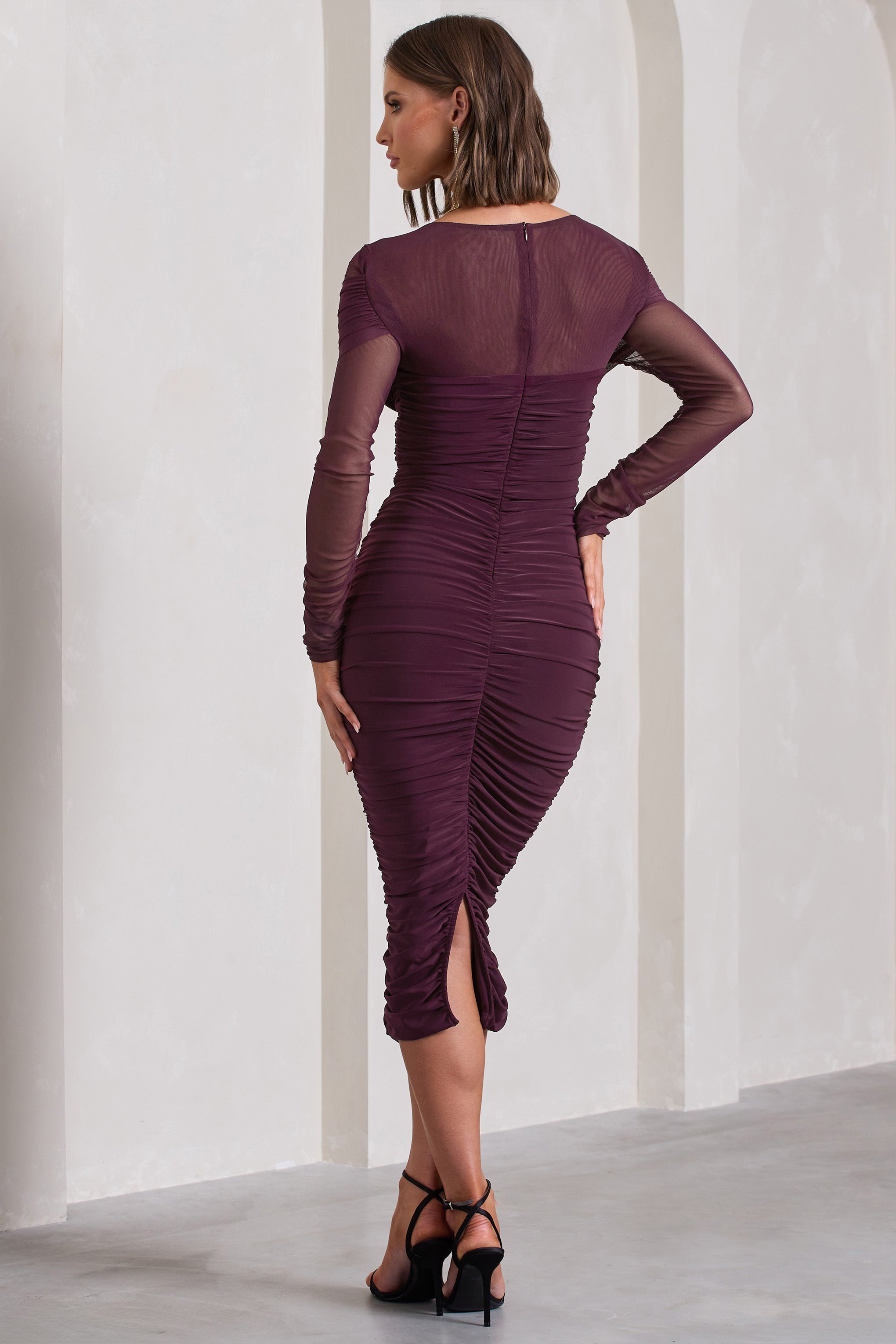 Satırların Arasında | Erik Renkli Kırışık File Uzun Kollu Bodycon Midi Elbise