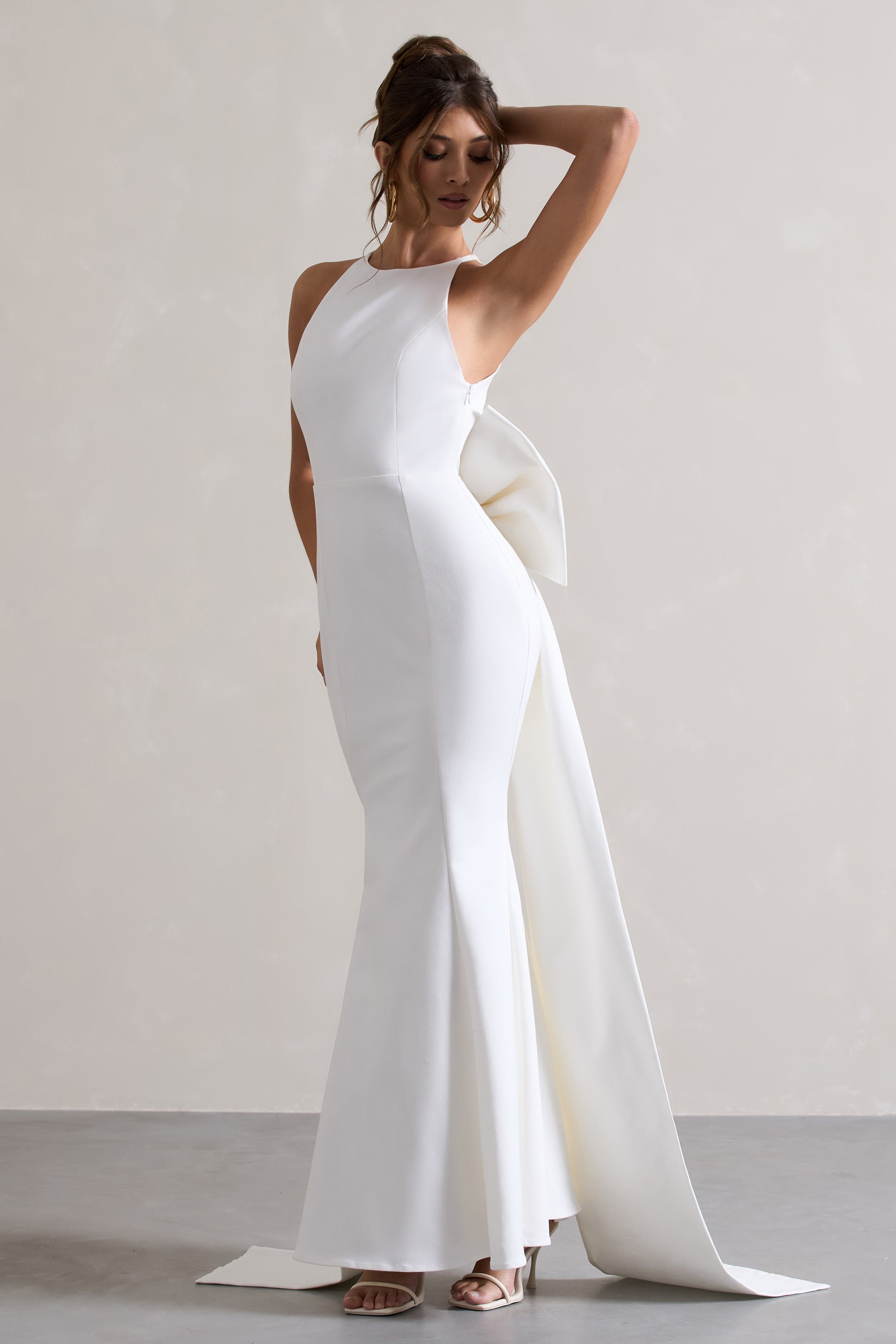 Bestow | Oversized Beyaz Kemerli Beyaz Açık Sırt Maxi Elbise