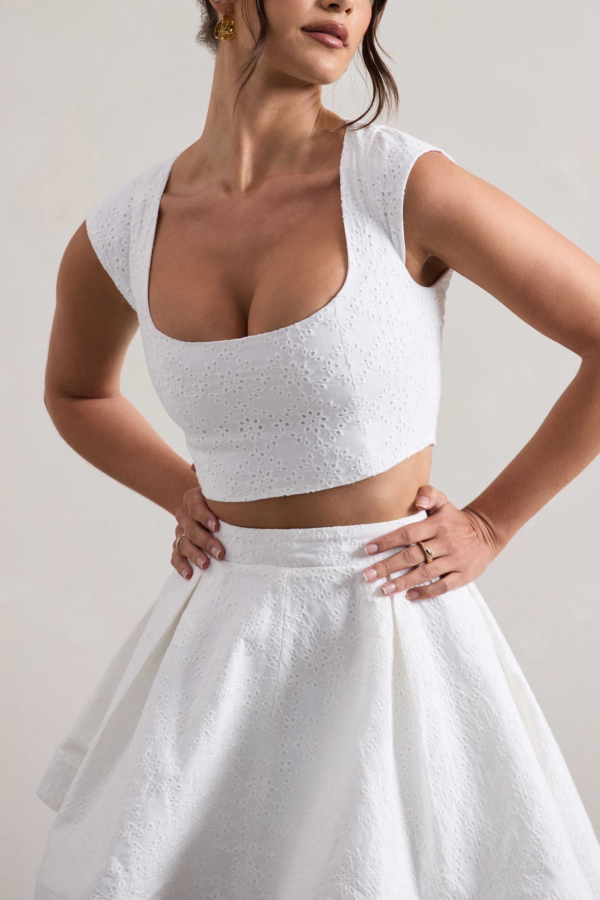 Estela | Beyaz Dantel Kare Yaka Kısa Üst